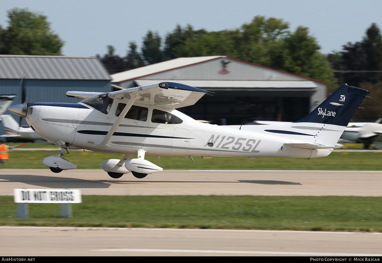 Aircraft Photo of N125SL | Cessna 182T Skylane | AirHistory.net #824781