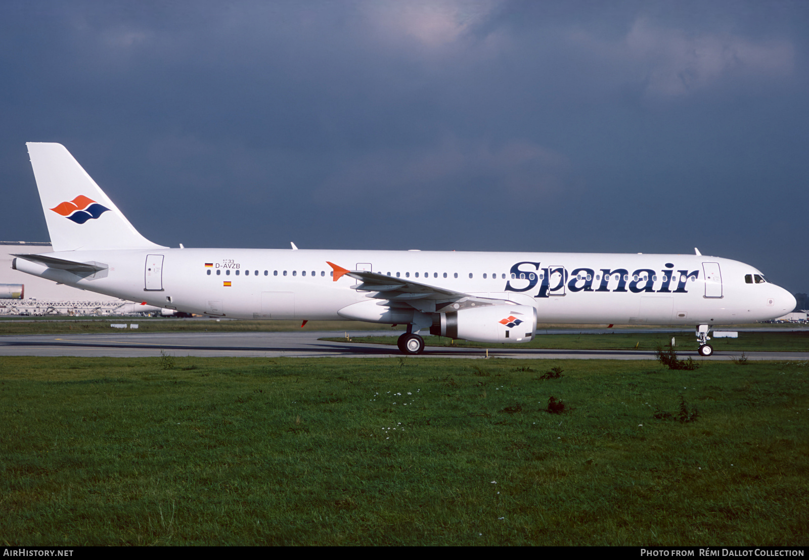 Aircraft Photo of D-AVZB | Airbus A321-231 | Spanair | AirHistory.net #824984