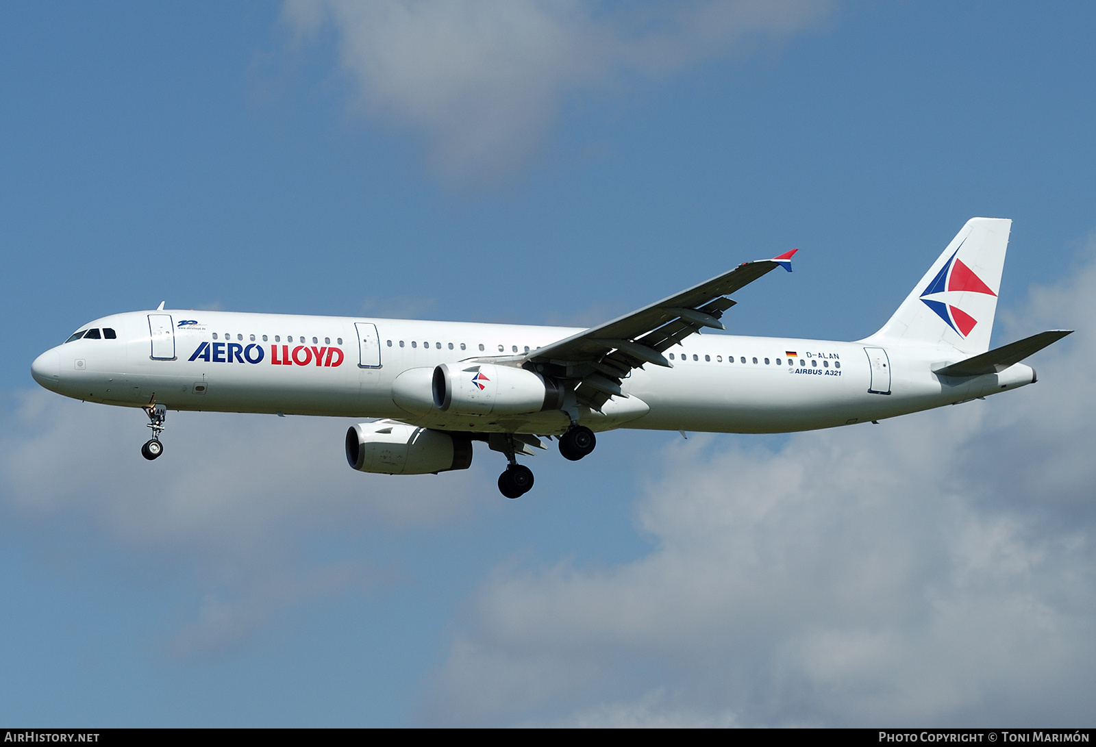 Aircraft Photo of D-ALAN | Airbus A321-231 | Aero Lloyd | AirHistory.net #824987
