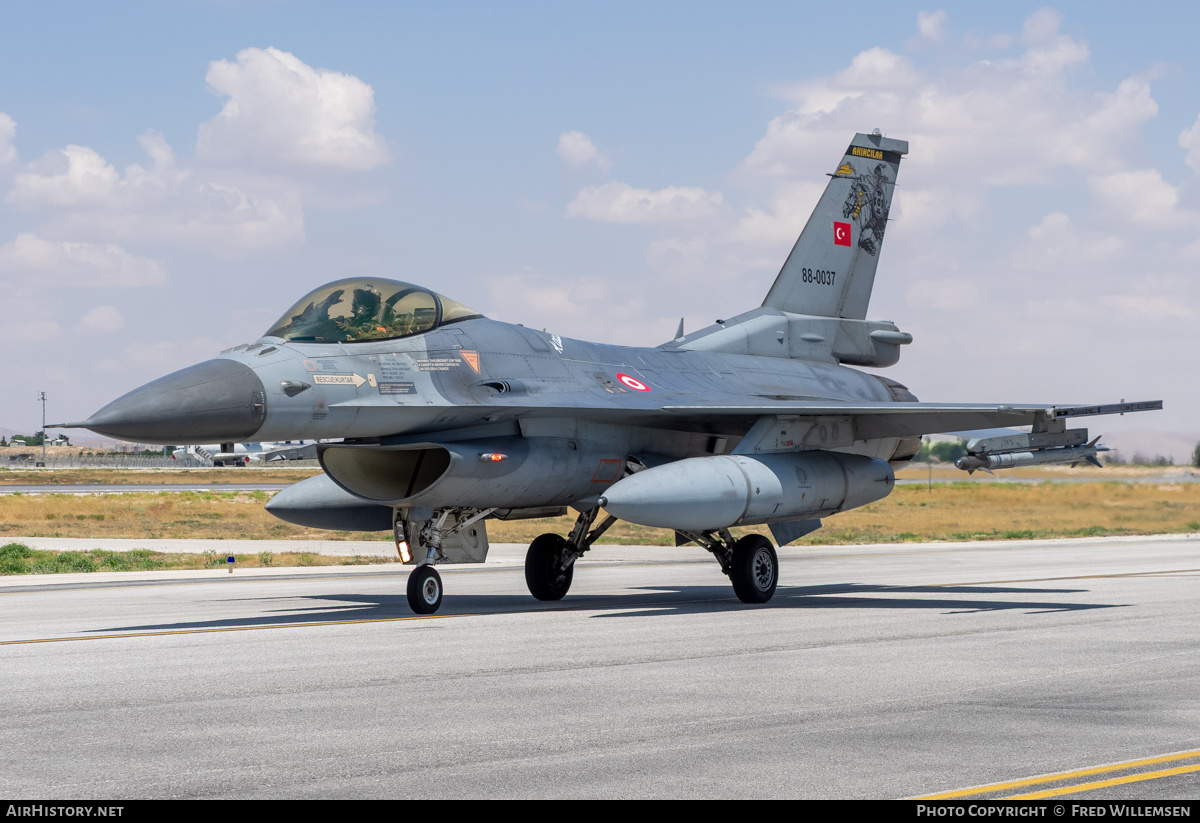 Aircraft Photo of 88-0037 | General Dynamics F-16C Fighting Falcon | Turkey - Air Force | AirHistory.net #824992