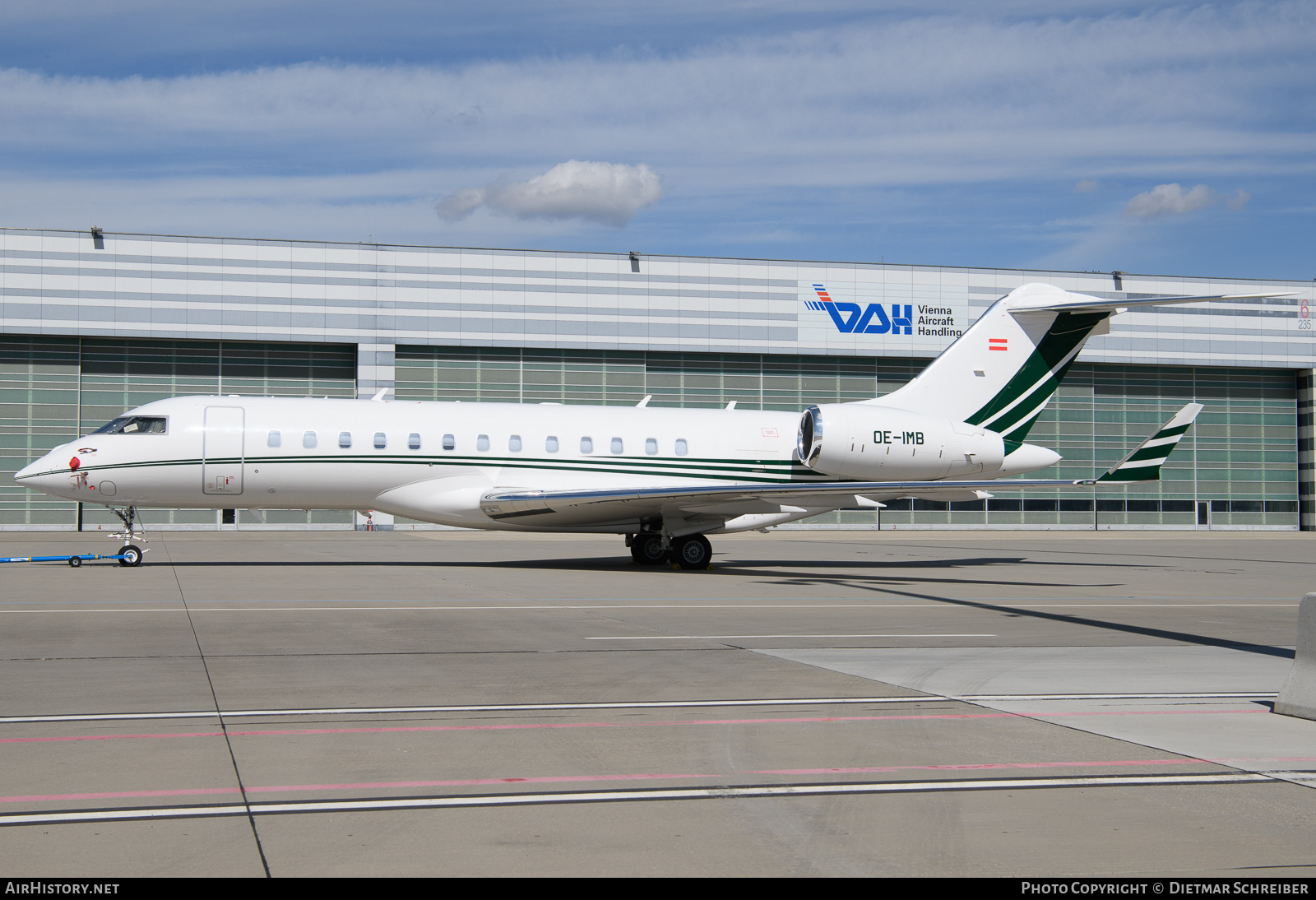 Aircraft Photo of OE-IMB | Bombardier Global 6000 (BD-700-1A10) | AirHistory.net #825061