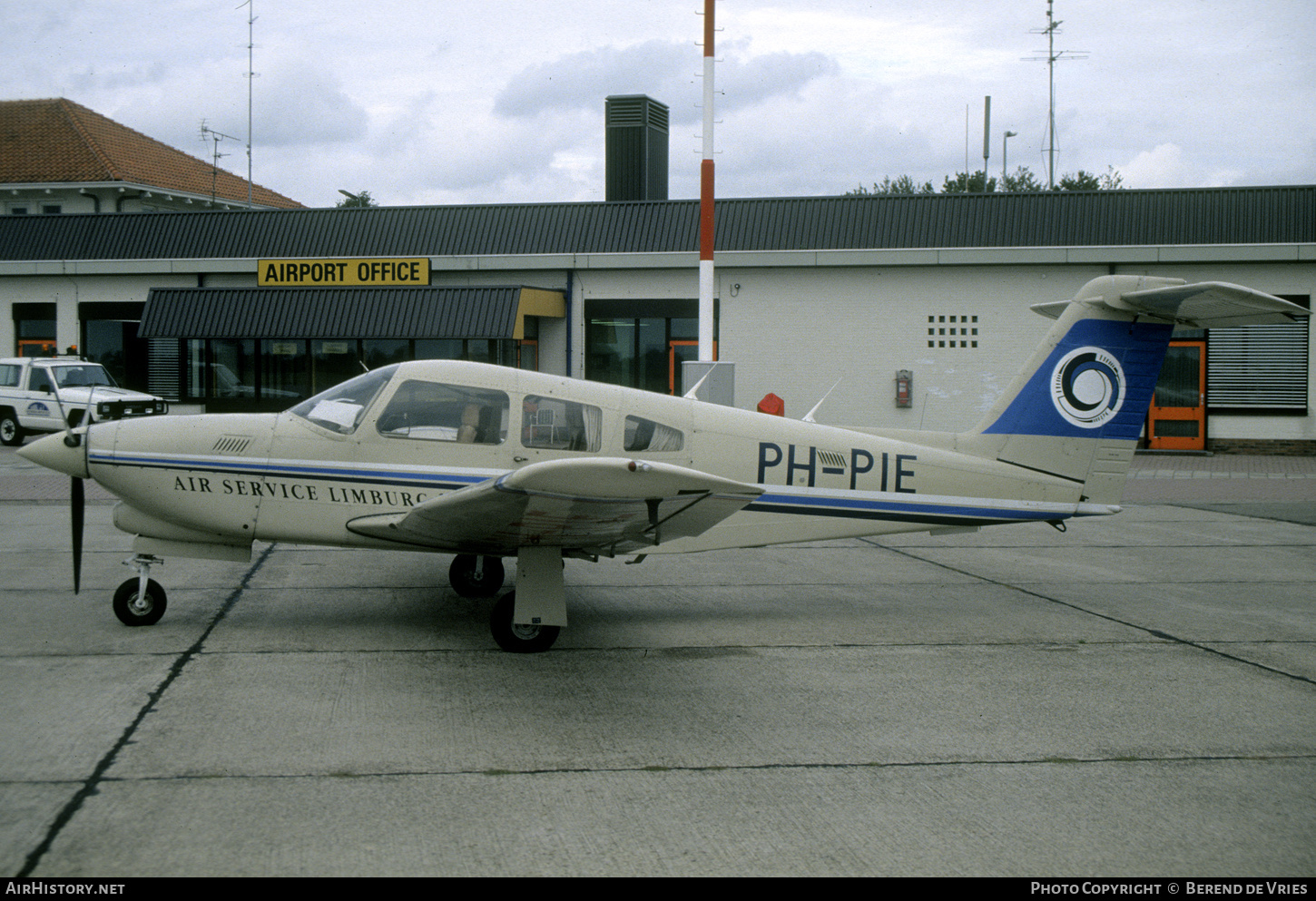 Aircraft Photo of PH-PIE | Piper PA-28RT-201T Turbo Arrow IV | Air Service Limburg | AirHistory.net #825105