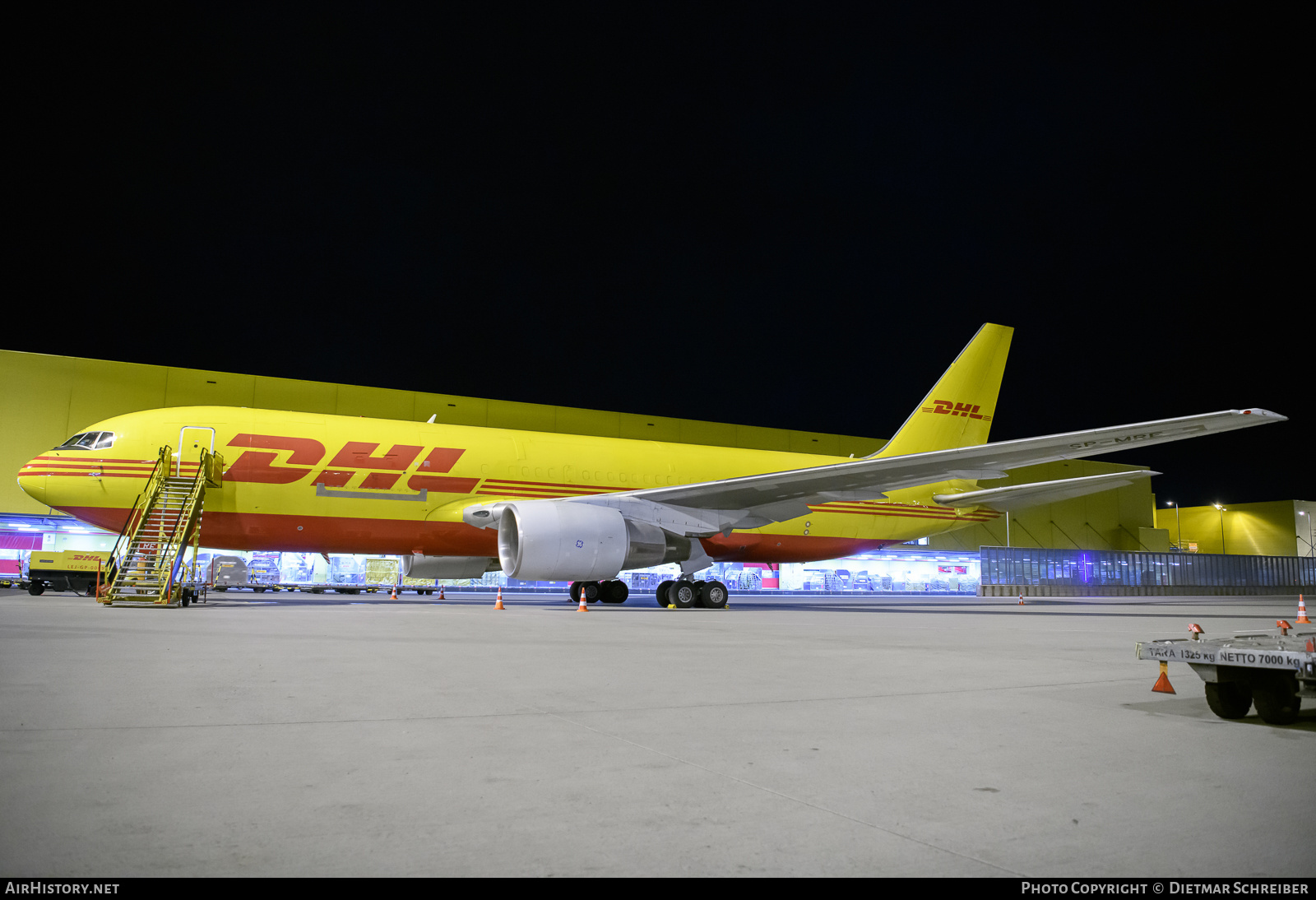 Aircraft Photo of SP-MRE | Boeing 767-281(BDSF) | DHL International | AirHistory.net #825131