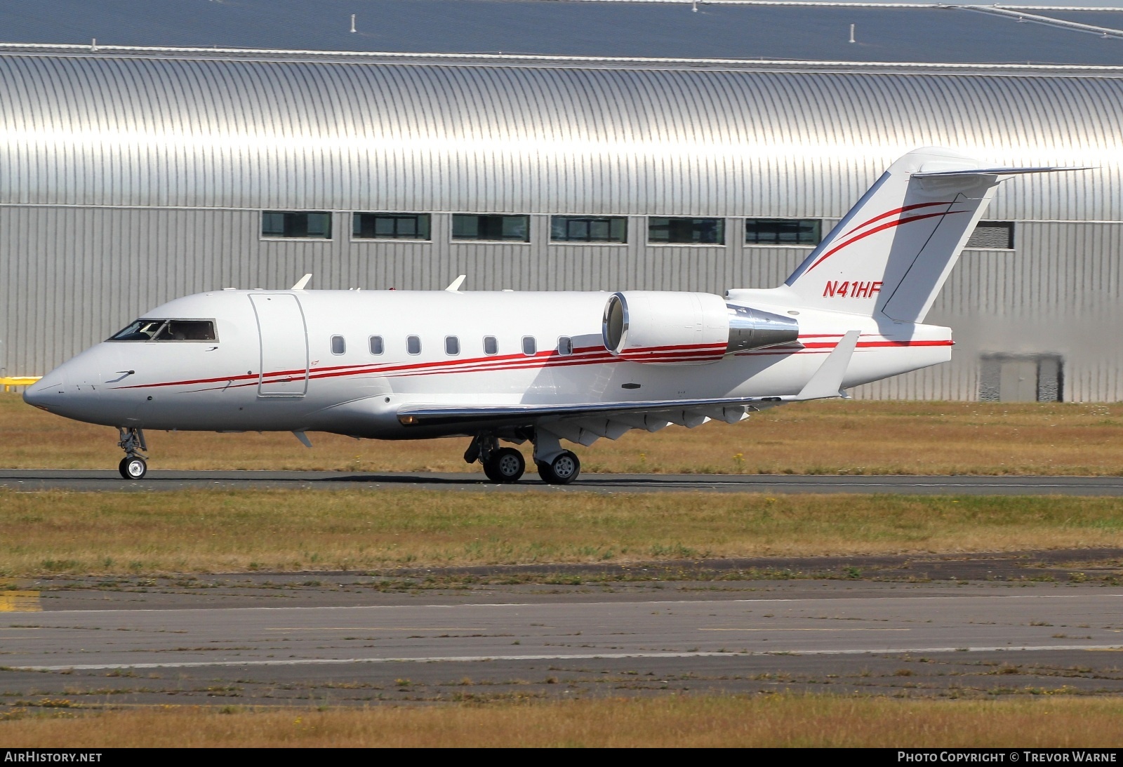 Aircraft Photo of N41HF | Bombardier Challenger 604 (CL-600-2B16) | AirHistory.net #825138