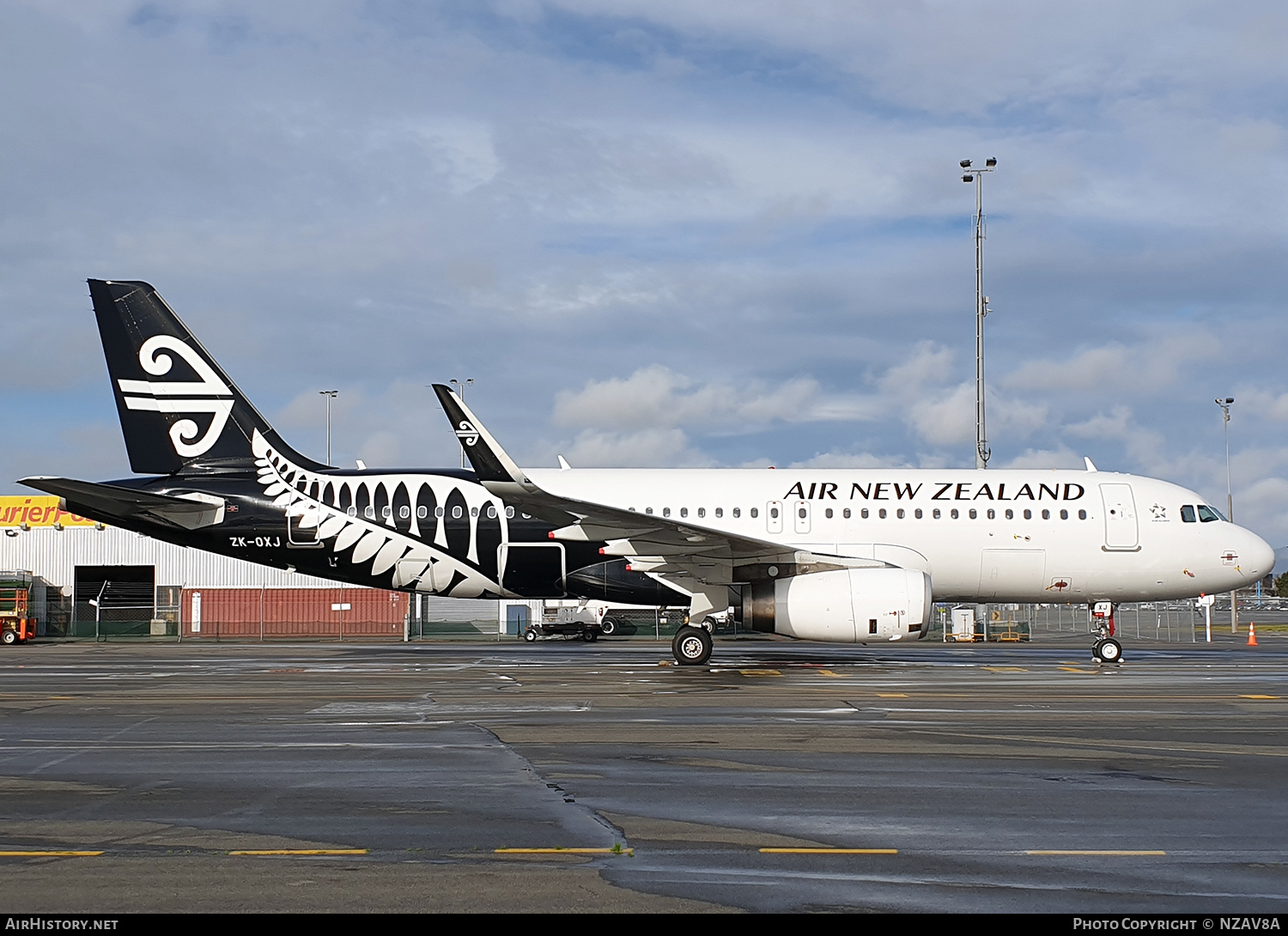 Aircraft Photo of ZK-OXJ | Airbus A320-232 | Air New Zealand | AirHistory.net #825164
