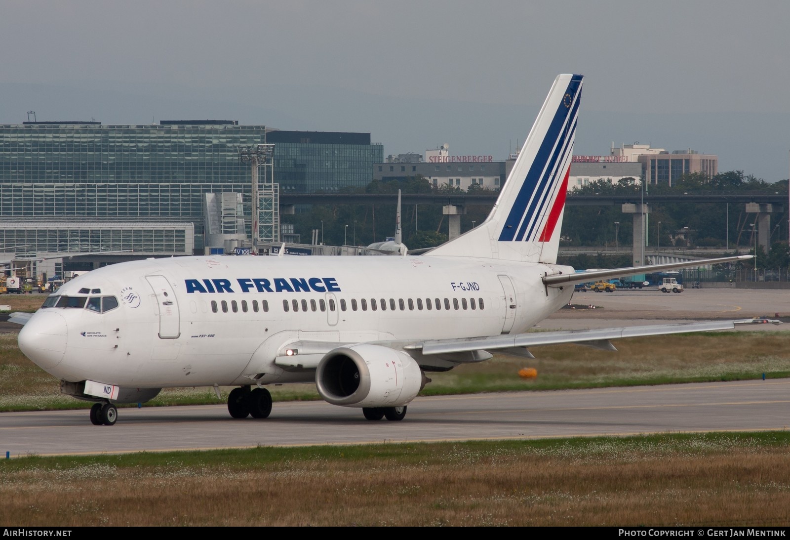 Aircraft Photo of F-GJND | Boeing 737-528 | Air France | AirHistory.net #825177