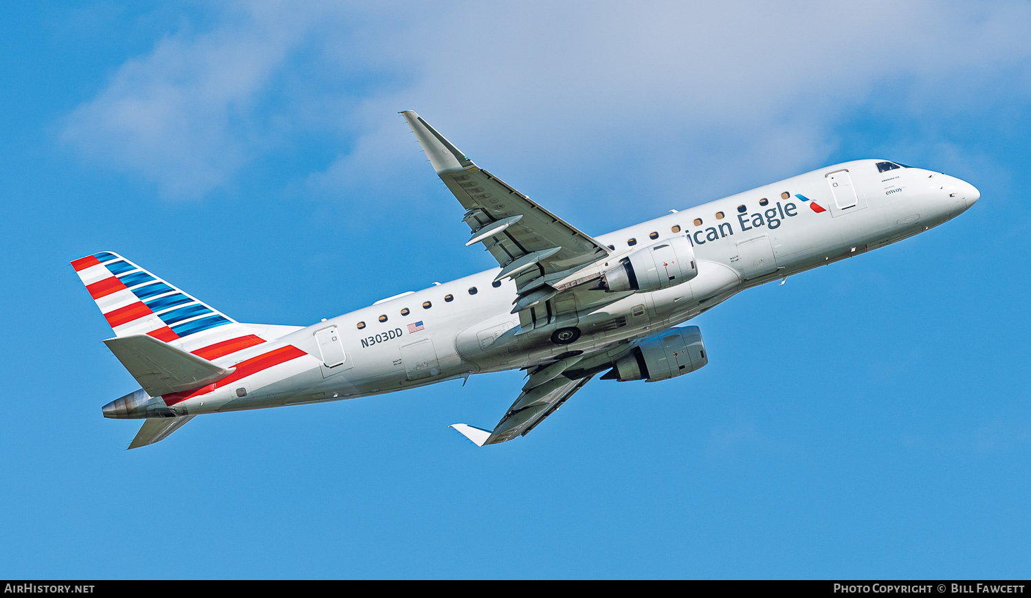 Aircraft Photo of N303DD | Embraer 175LR (ERJ-170-200LR) | American Eagle | AirHistory.net #825241