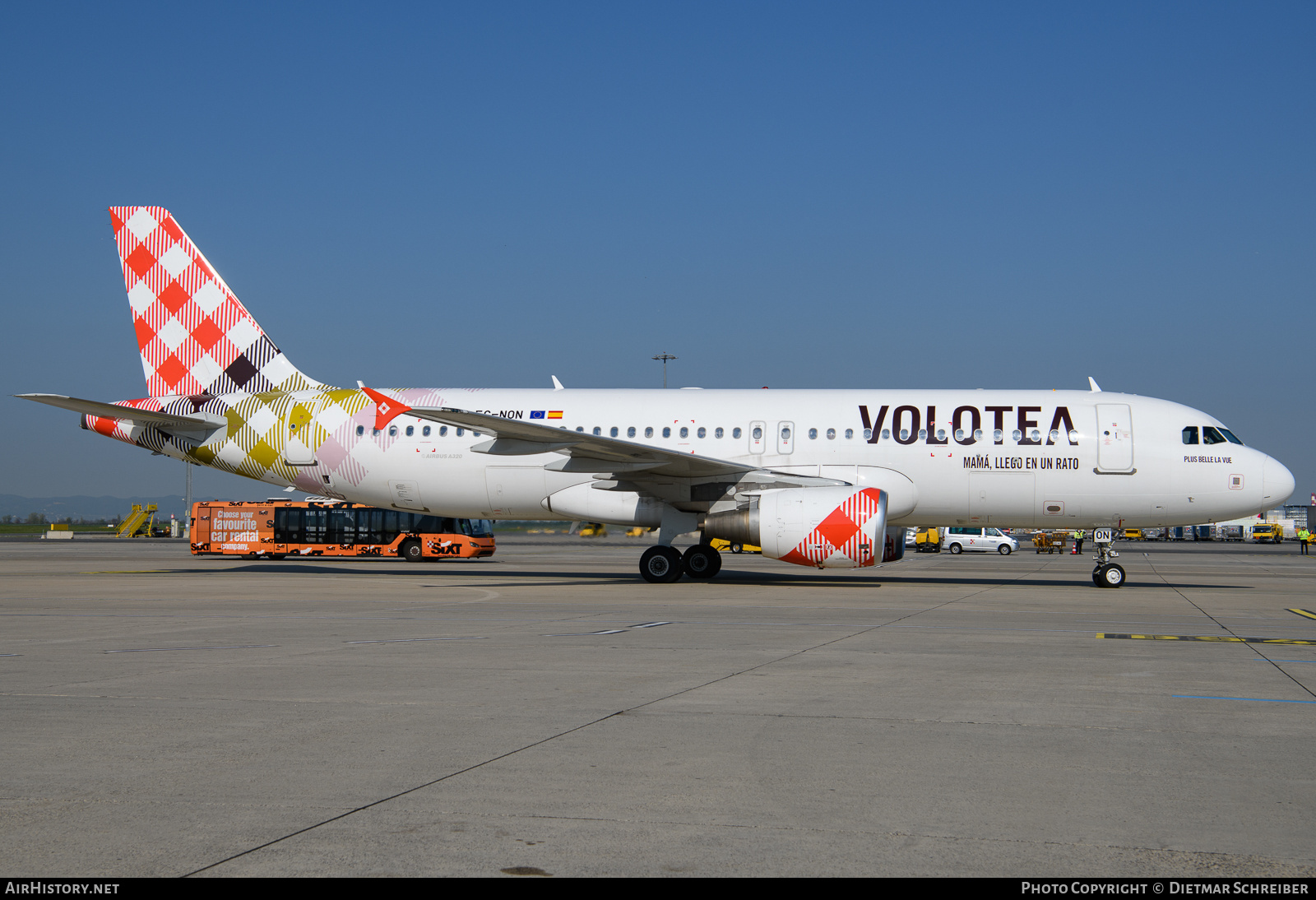 Aircraft Photo of EC-NON | Airbus A320-216 | Volotea | AirHistory.net #825269