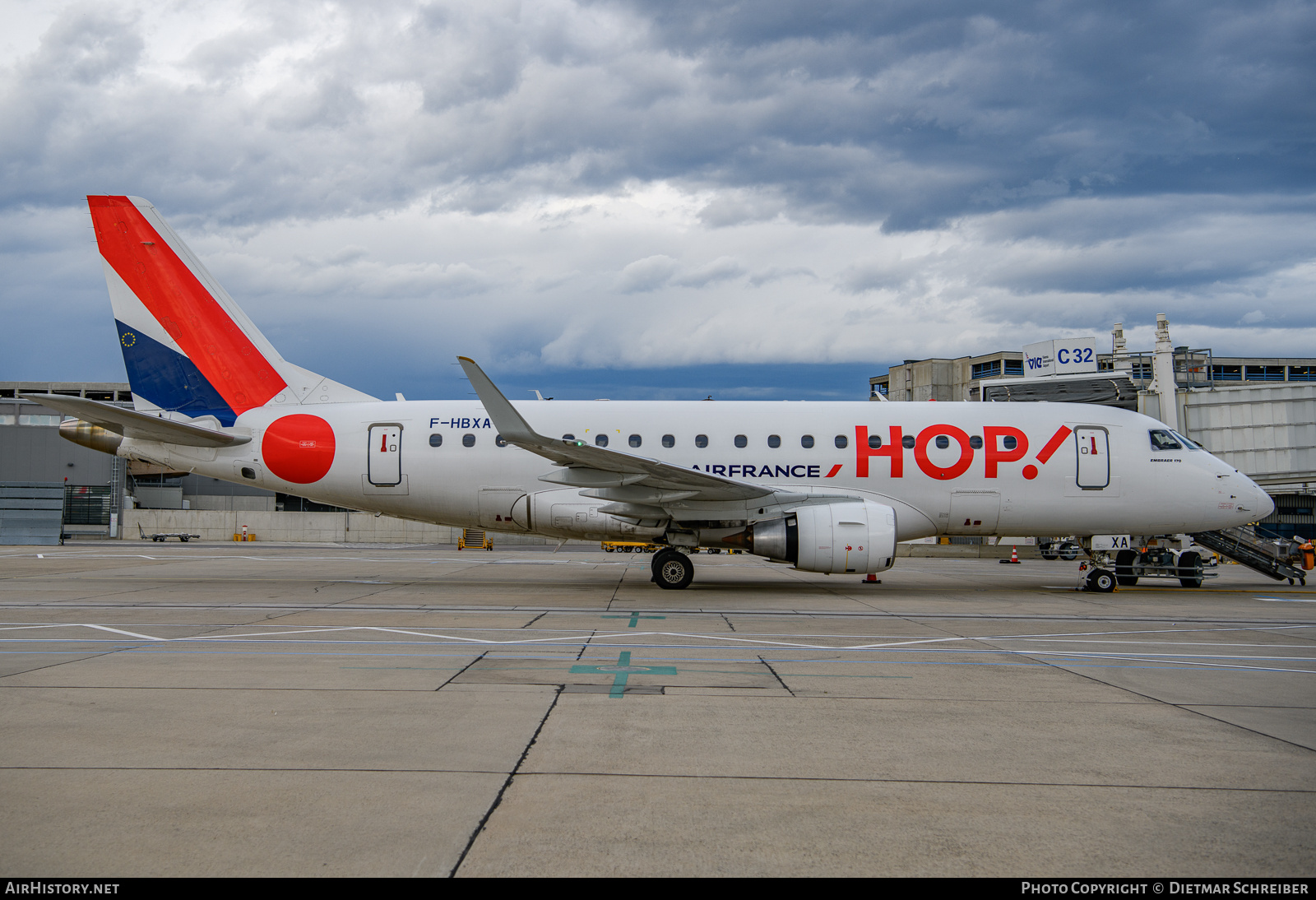 Aircraft Photo of F-HBXA | Embraer 175LR (ERJ-170-200LR) | Hop! | AirHistory.net #825294