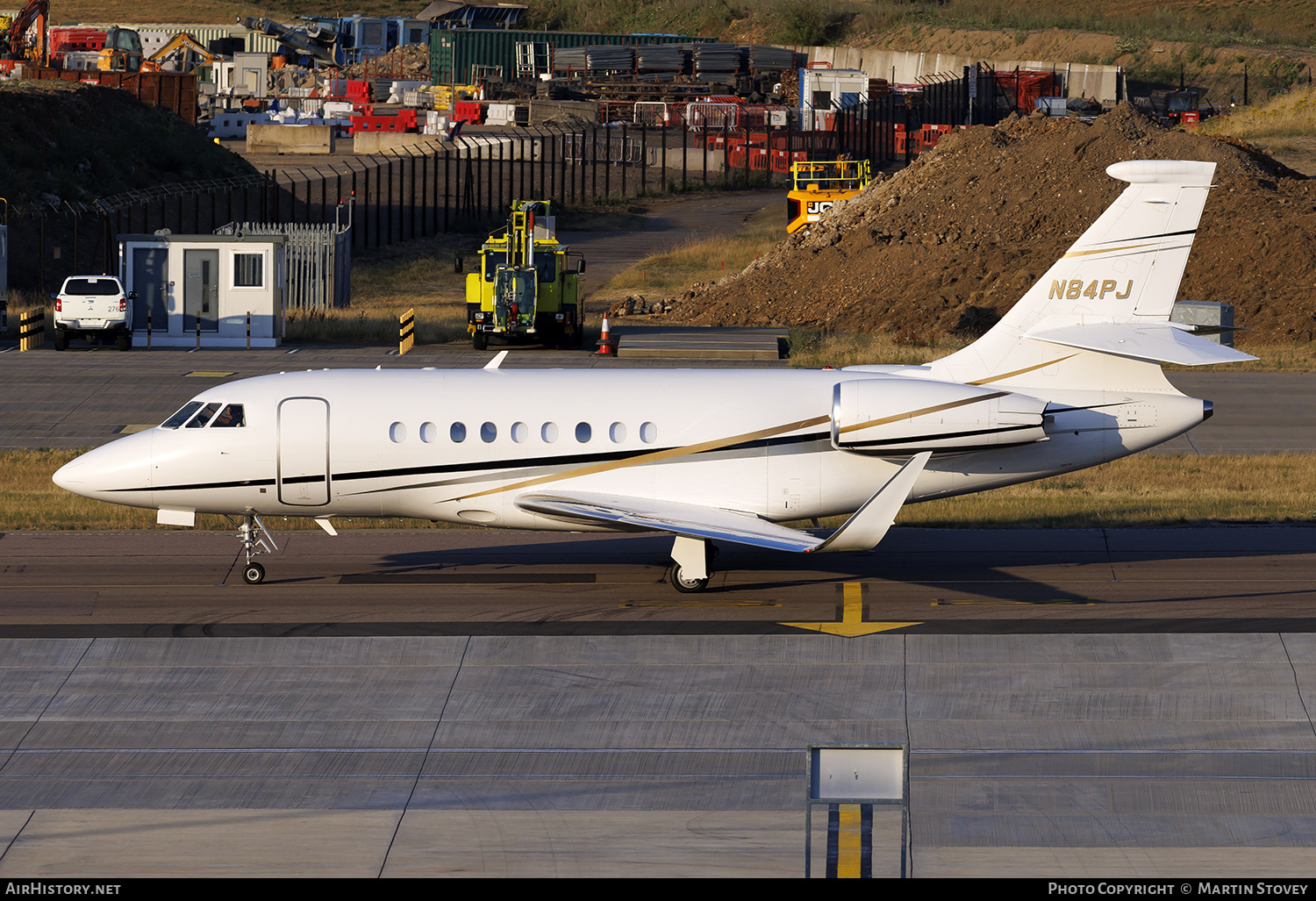 Aircraft Photo of N84PJ | Dassault Falcon 2000LX | AirHistory.net #825361