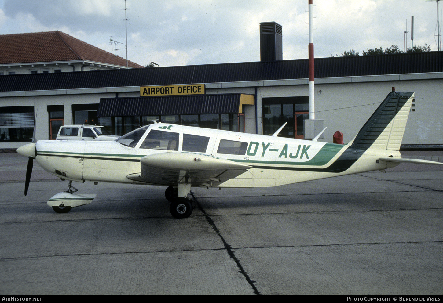 Aircraft Photo of OY-AJK | Piper PA-32-300 Cherokee Six D | Aalborg Air Taxi | AirHistory.net #825409