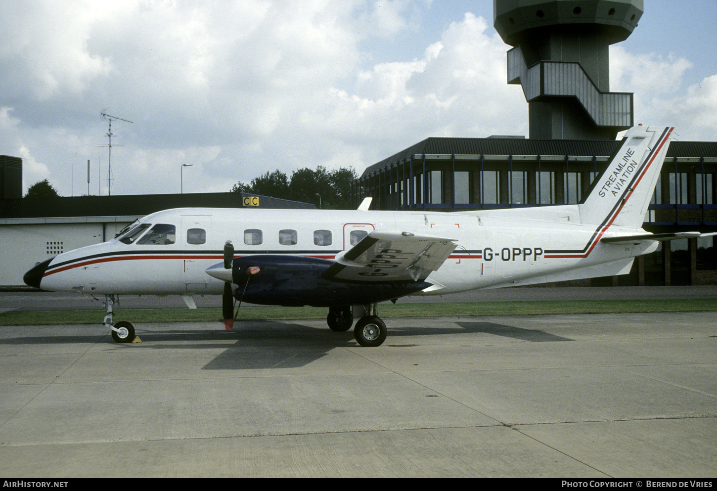 Aircraft Photo of G-OPPP | Embraer EMB-110P1 Bandeirante | Streamline Aviation | AirHistory.net #825423