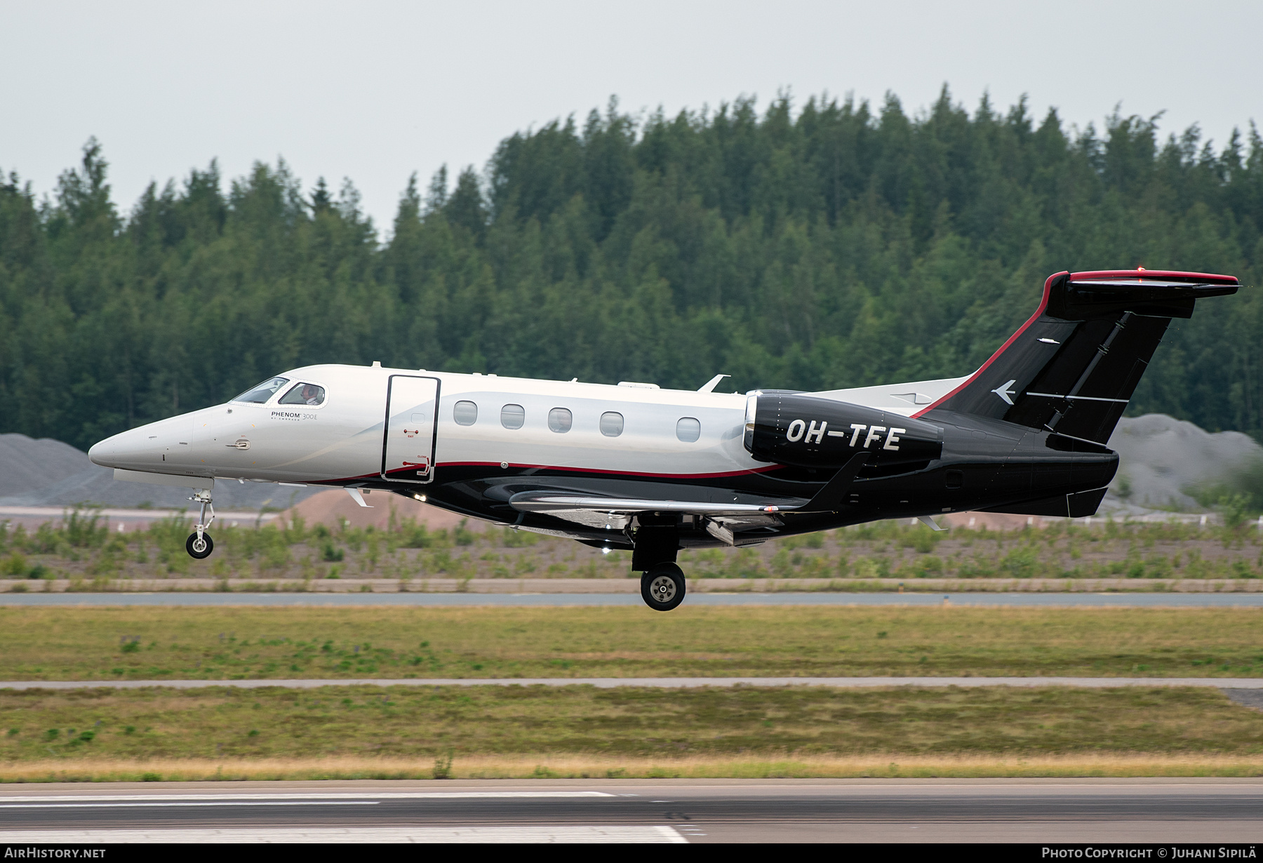 Aircraft Photo of OH-TFE | Embraer EMB-505 Phenom 300E | AirHistory.net #825505