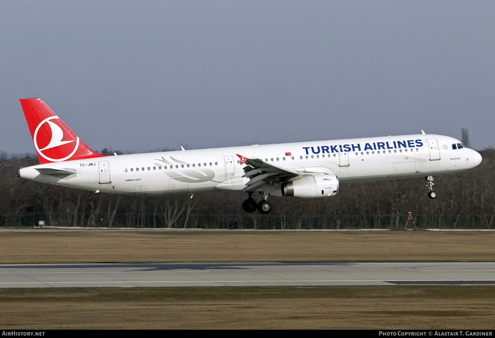 Aircraft Photo of TC-JMJ | Airbus A321-231 | Turkish Airlines | AirHistory.net #825520