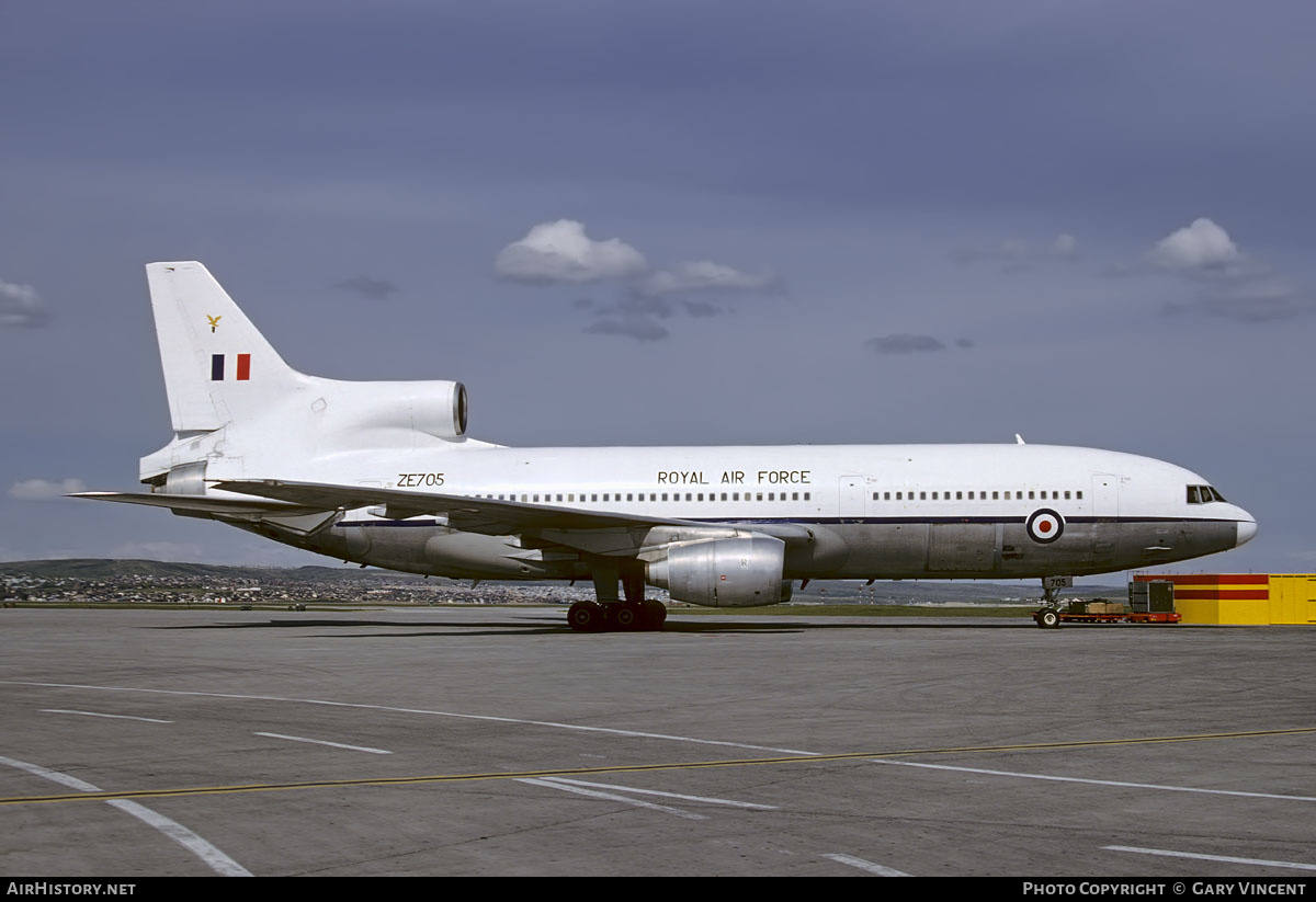 Aircraft Photo of ZE705 / 705 | Lockheed L-1011-385-3 TriStar C.2 | UK - Air Force | AirHistory.net #825553