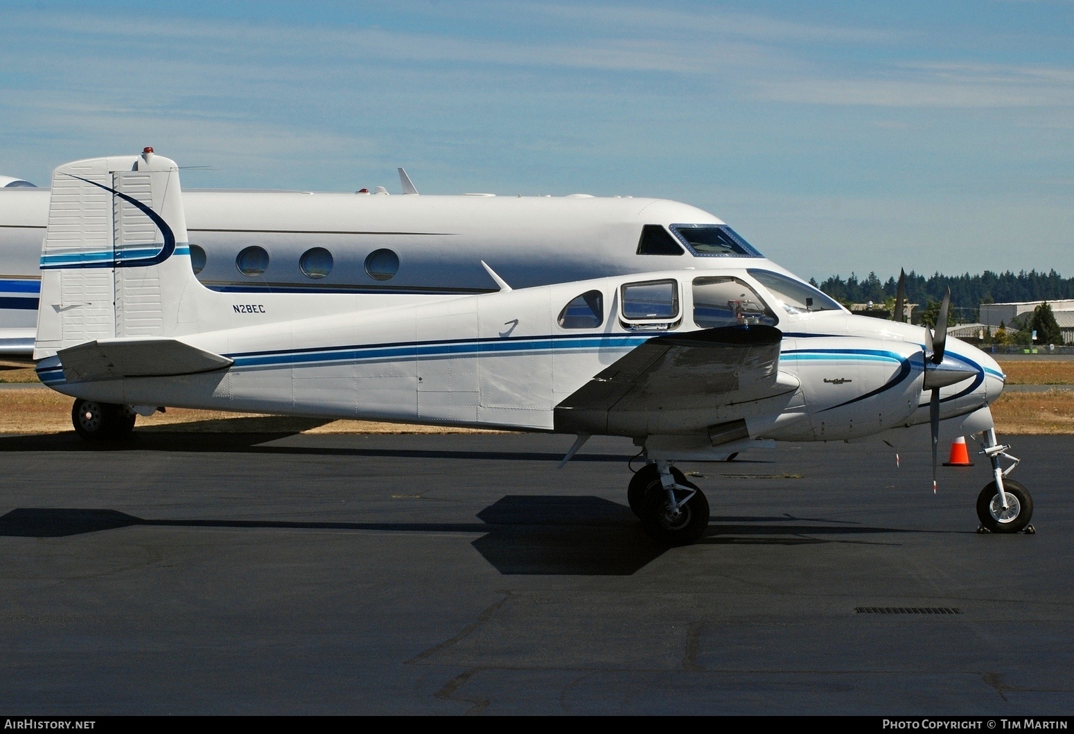 Aircraft Photo of N28EC | Beech D50C Twin Bonanza | AirHistory.net #825585
