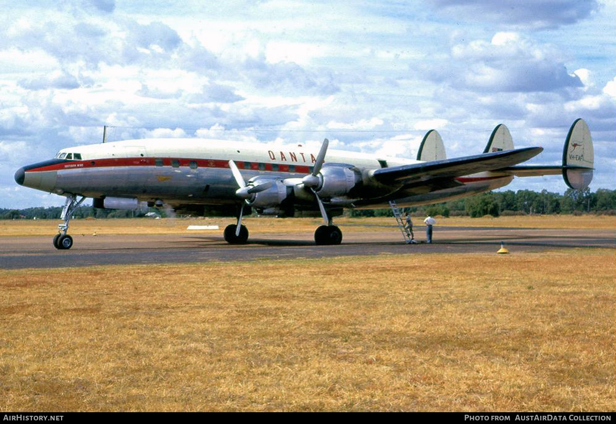 Aircraft Photo of VH-EAF | Lockheed L-1049G Super Constellation | Qantas | AirHistory.net #825593