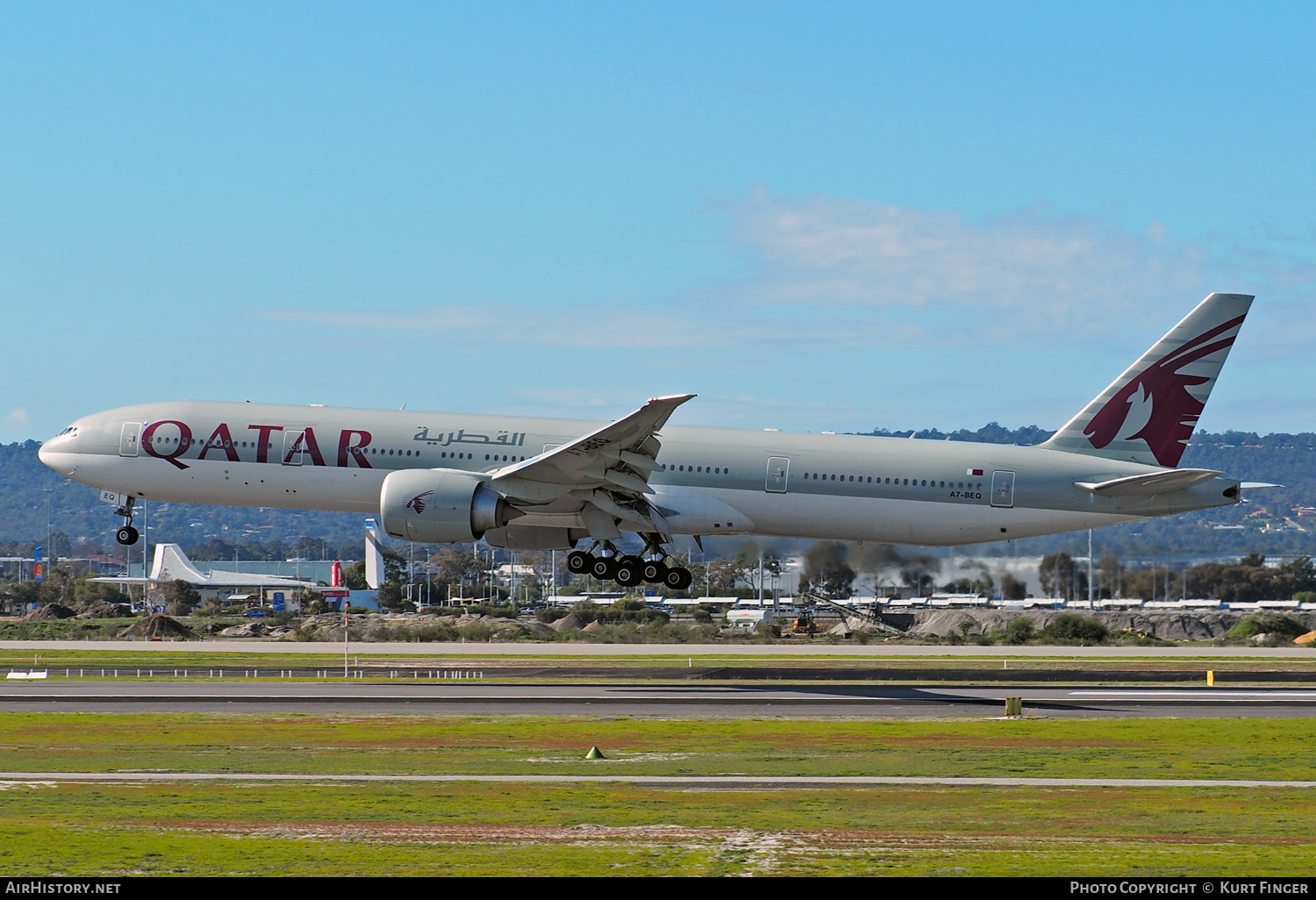 Aircraft Photo of A7-BEQ | Boeing 777-300/ER | Qatar Airways | AirHistory.net #825651