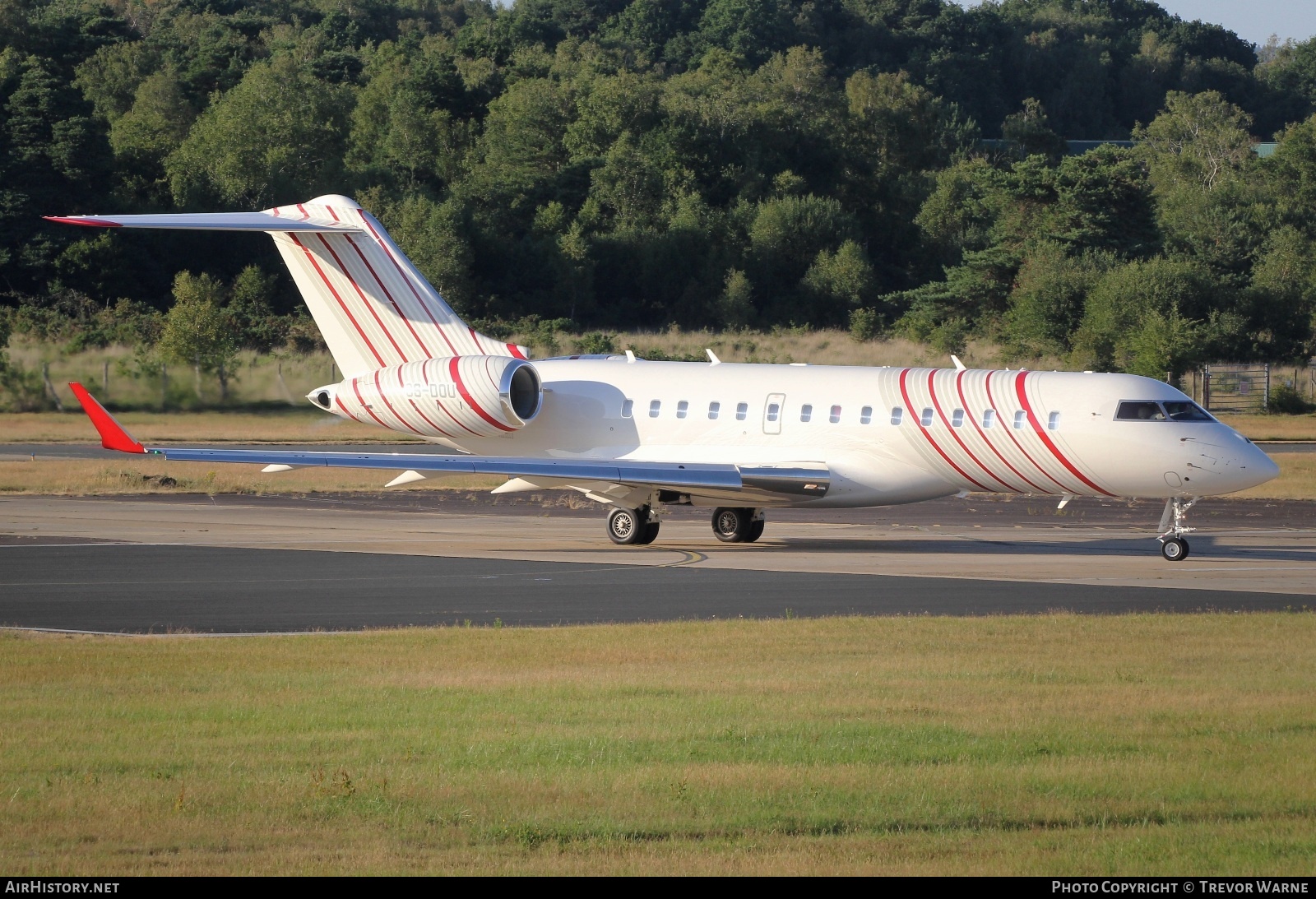 Aircraft Photo of CS-DOU | Bombardier Global 6500 (BD-700-1A10) | AirHistory.net #825782