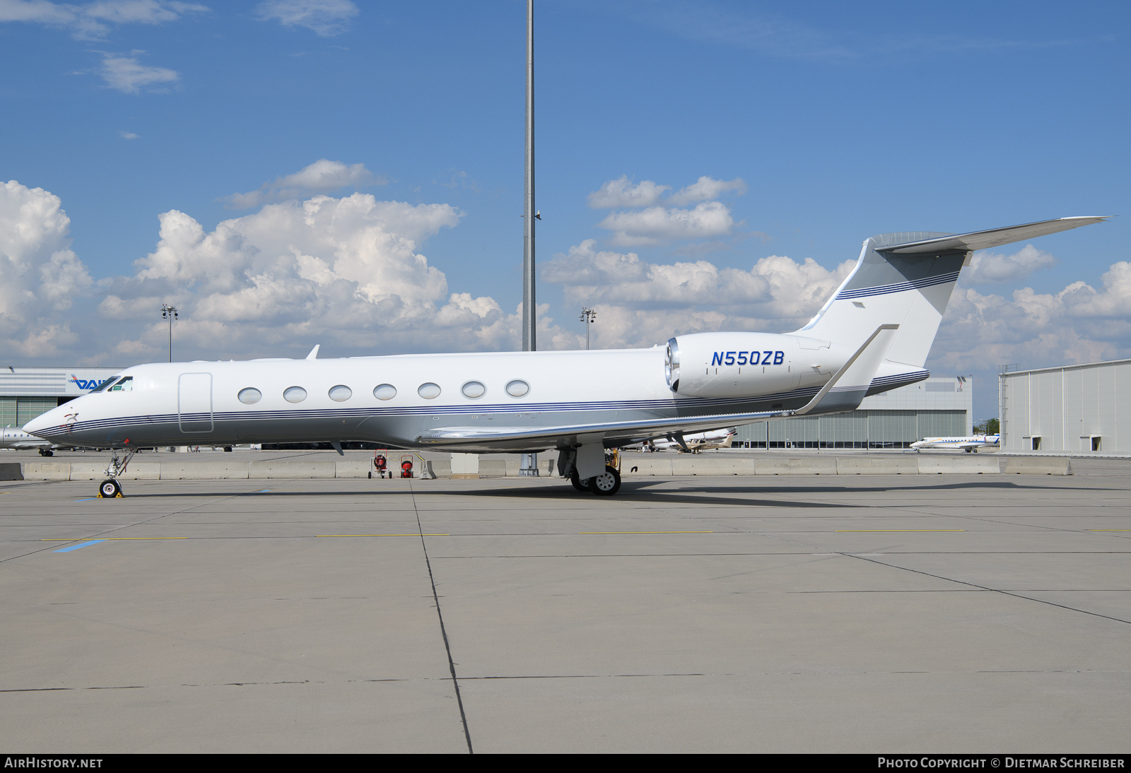 Aircraft Photo of N550ZB | Gulfstream Aerospace G-V-SP Gulfstream G550 | AirHistory.net #825804