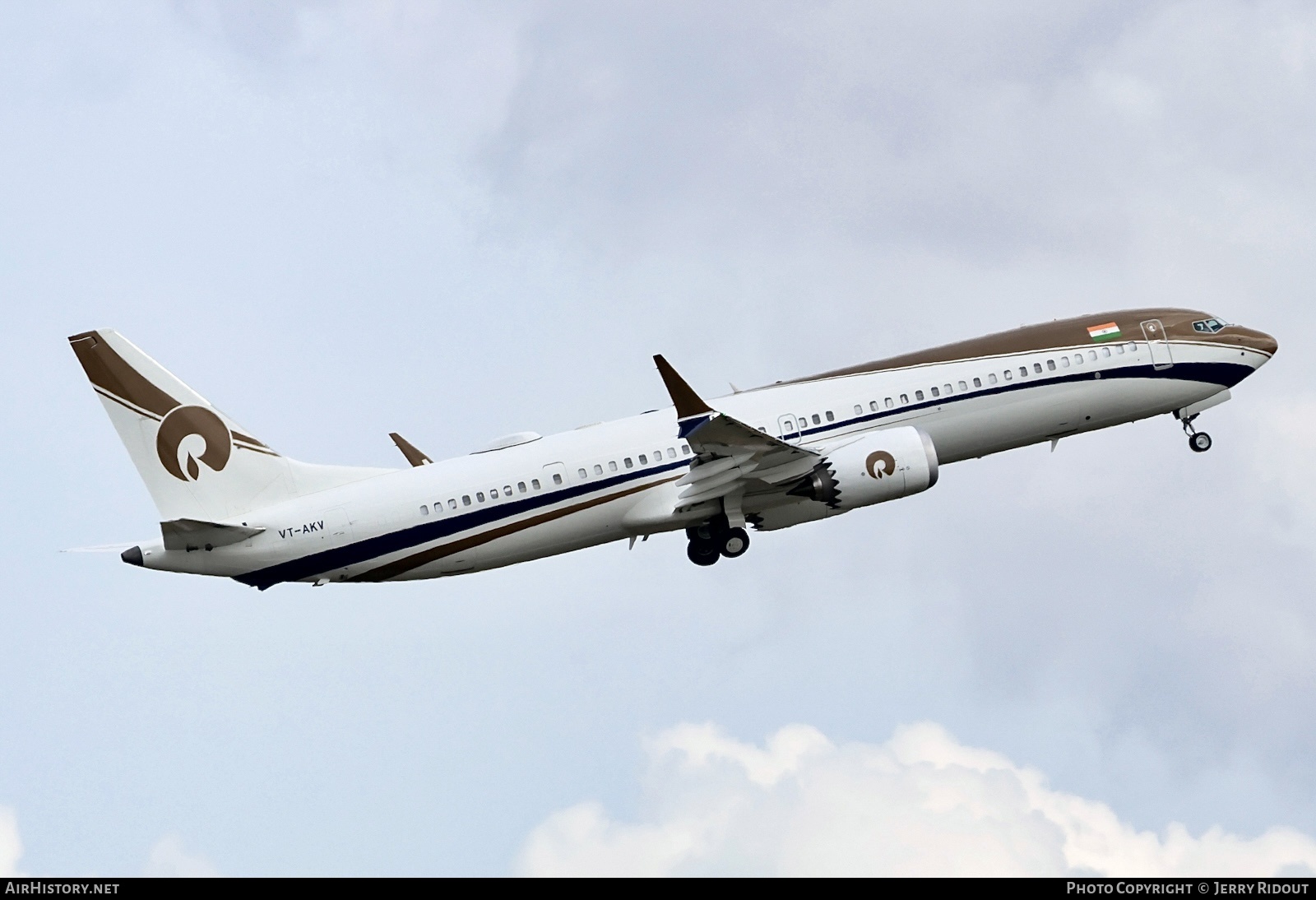 Aircraft Photo of VT-AKV | Boeing 737-9 BBJ Max 9 | Reliance Industries | AirHistory.net #825831