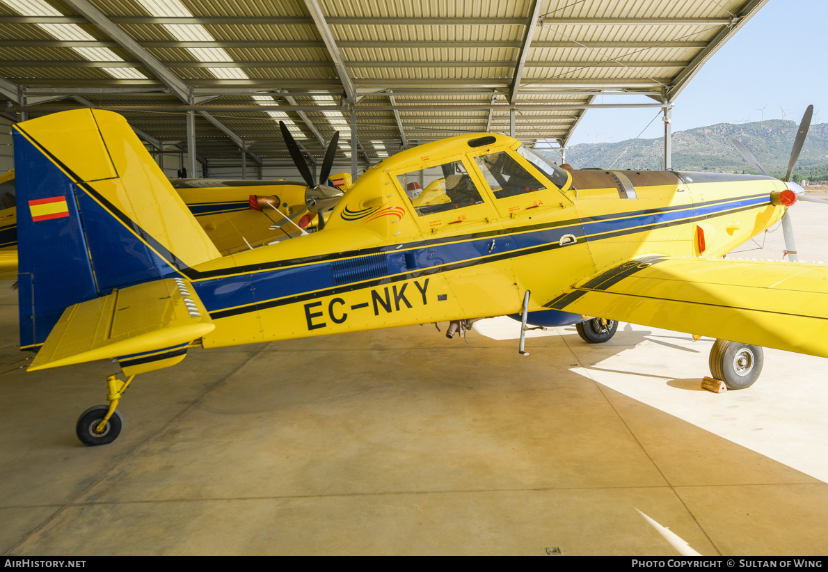 Aircraft Photo of EC-NKY | Air Tractor AT-802A | AirHistory.net #825967