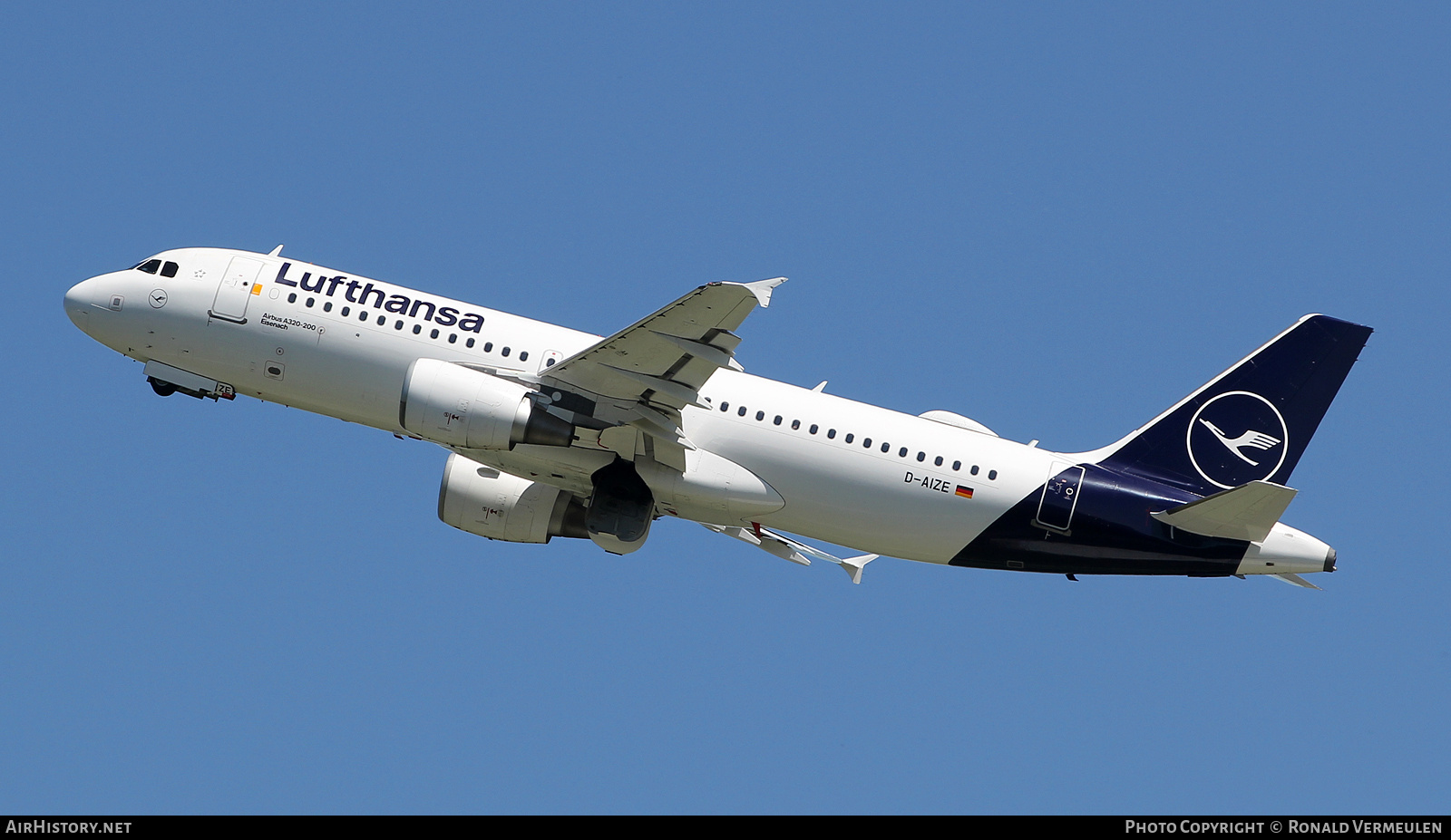 Aircraft Photo of D-AIZE | Airbus A320-214 | Lufthansa | AirHistory.net #825990