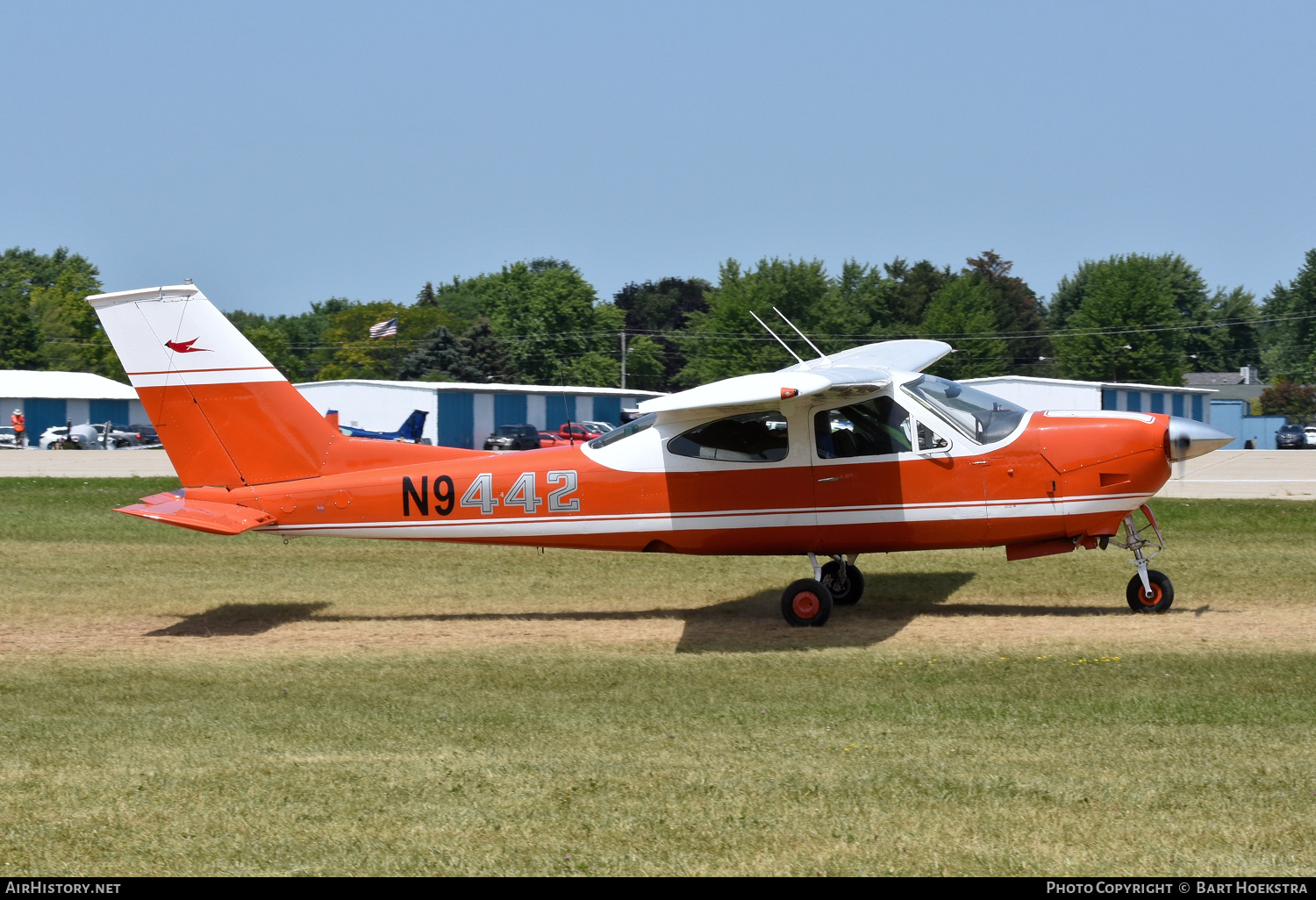 Aircraft Photo of N9442 | Cessna 177RG Cardinal RG | AirHistory.net #826064