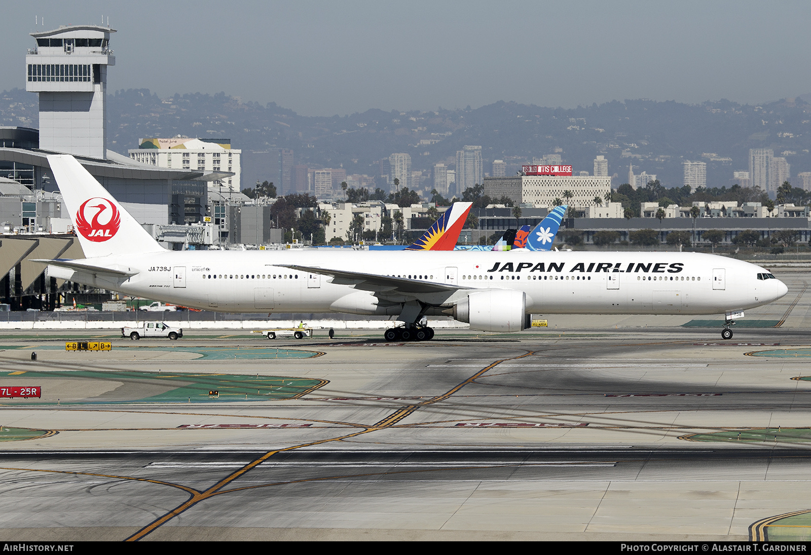 Aircraft Photo of JA738J | Boeing 777-346/ER | Japan Airlines - JAL | AirHistory.net #826098