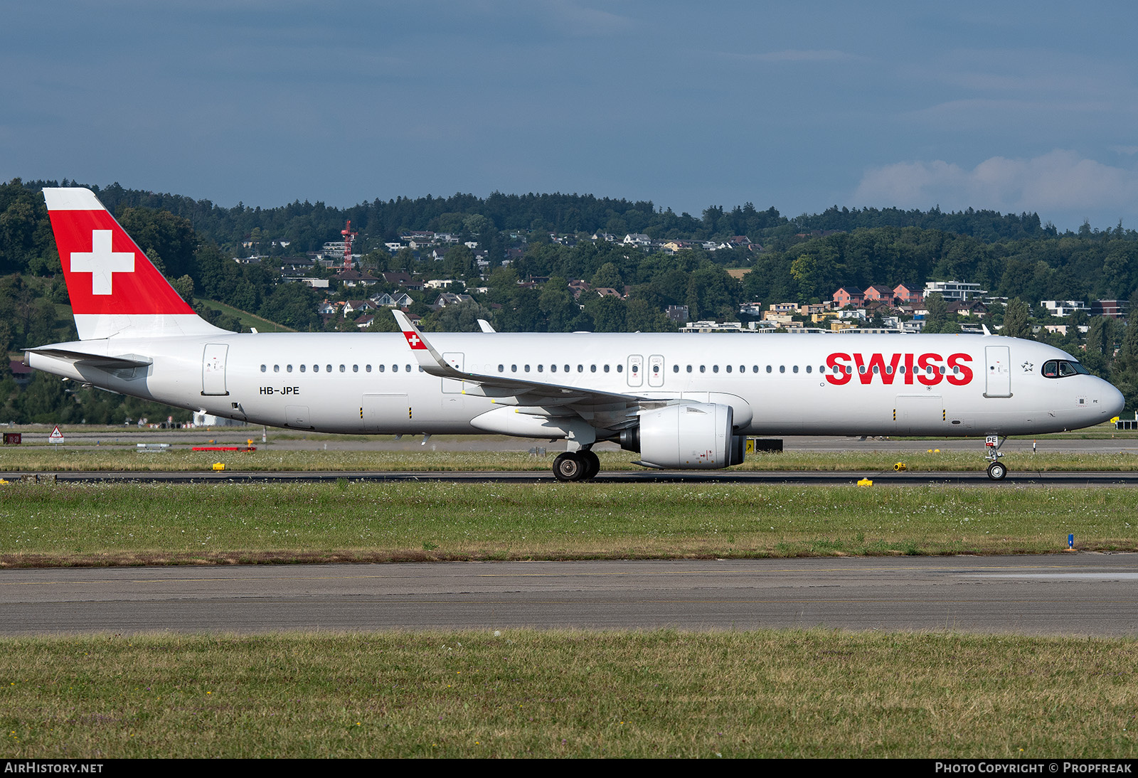 Aircraft Photo of HB-JPE | Airbus A321-271NX | Swiss International Air Lines | AirHistory.net #826116