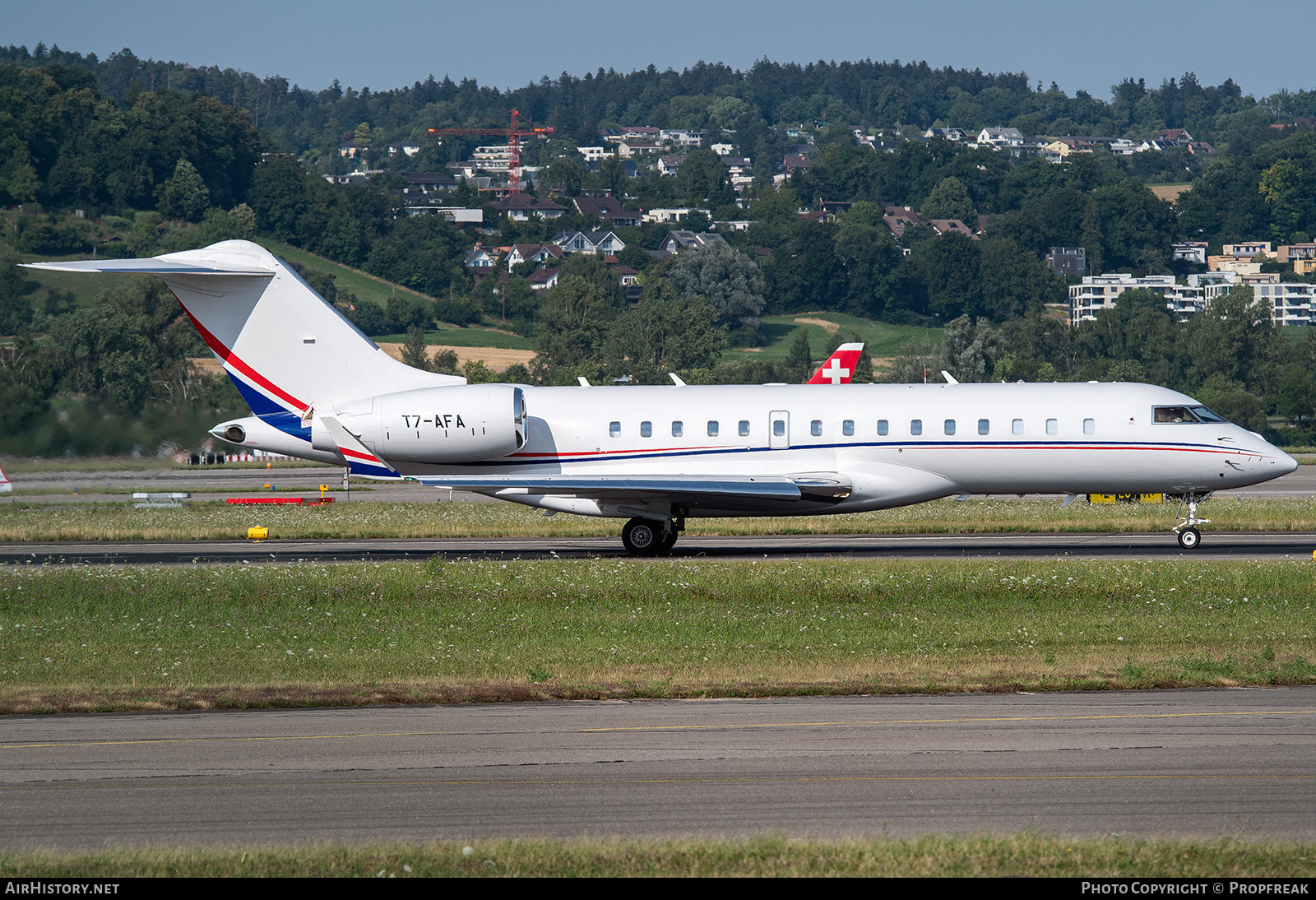 Aircraft Photo of T7-AFA | Bombardier Global 6500 (BD-700-1A10) | AirHistory.net #826119