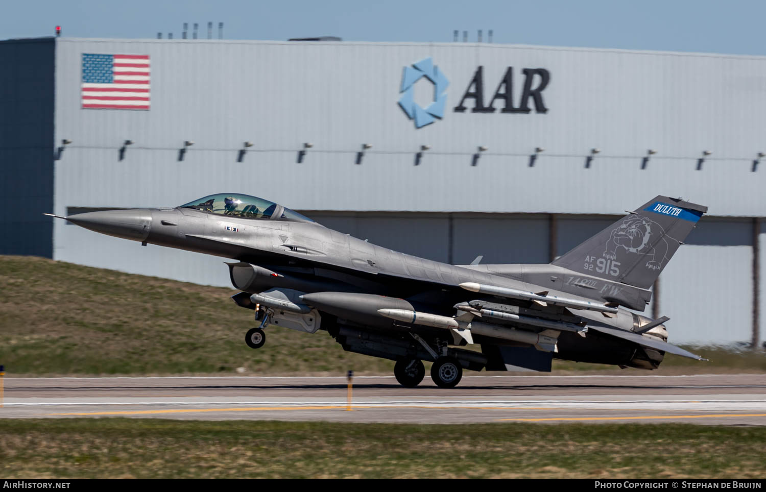 Aircraft Photo of 92-3915 / AF92-915 | General Dynamics F-16CM Fighting Falcon | USA - Air Force | AirHistory.net #826190