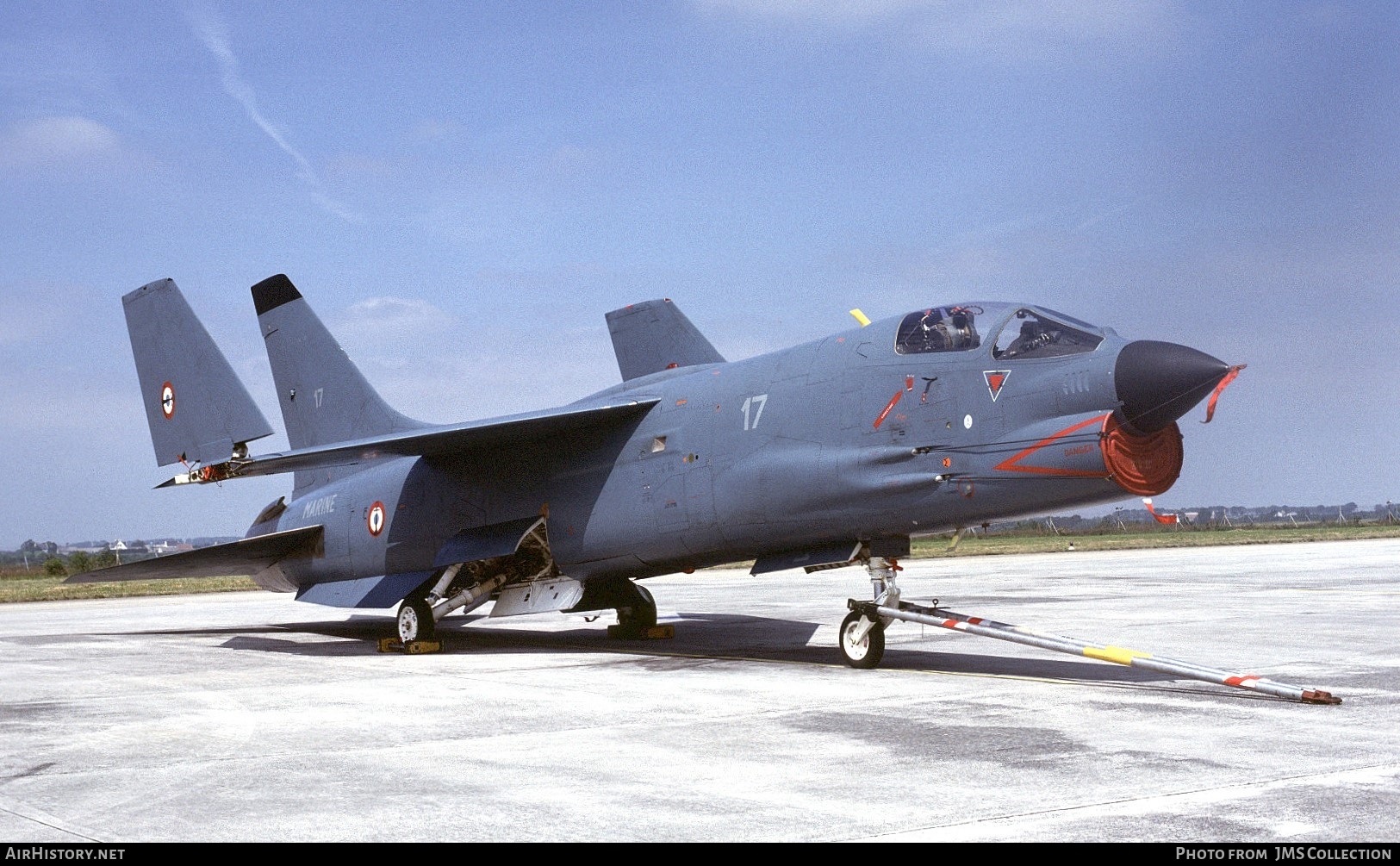 Aircraft Photo of 17 | Vought F-8E(FN) Crusader | France - Navy | AirHistory.net #826213
