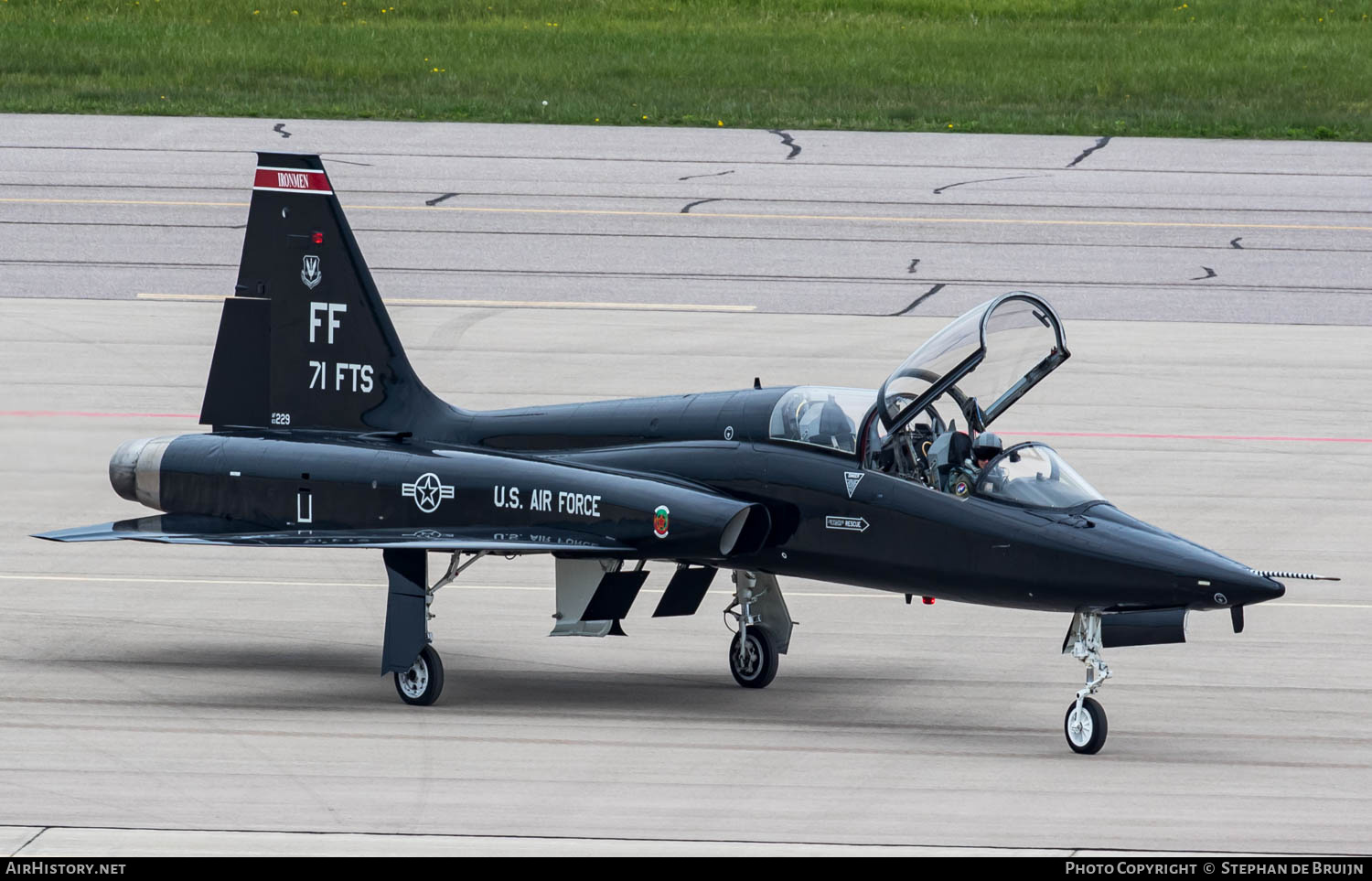 Aircraft Photo of 63-8229 / AF63-229 | Northrop T-38A Talon | USA - Air Force | AirHistory.net #826252