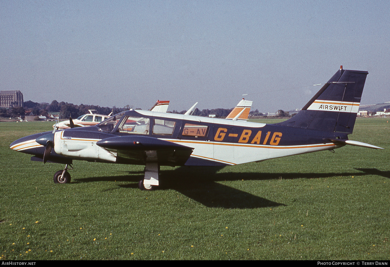 Aircraft Photo of G-BAIG | Piper PA-34-200 Seneca | Air Swift | AirHistory.net #826260