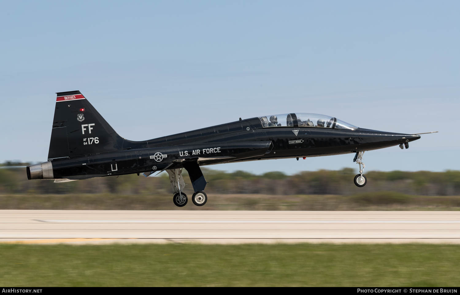 Aircraft Photo of 64-13176 / 64-176 | Northrop T-38A Talon | USA - Air Force | AirHistory.net #826294