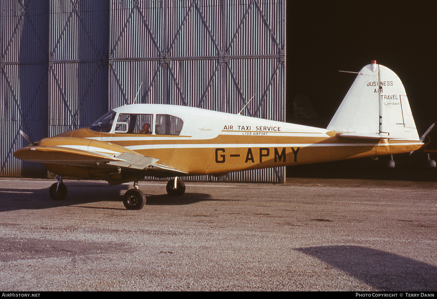 Aircraft Photo of G-APMY | Piper PA-23-160 Apache | Business Air Travel | AirHistory.net #826310