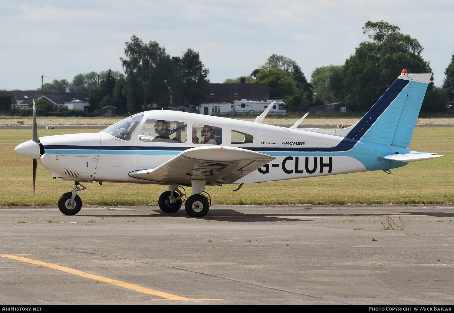 Aircraft Photo of G-CLUH | Piper PA-28-180 Cherokee Archer | AirHistory.net #826357