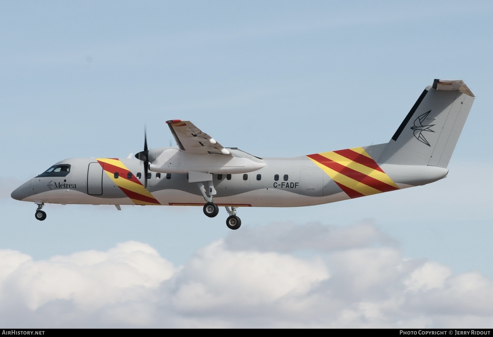 Aircraft Photo of C-FADF | De Havilland Canada DHC-8-311Q Dash 8 | Metrea | AirHistory.net #826443