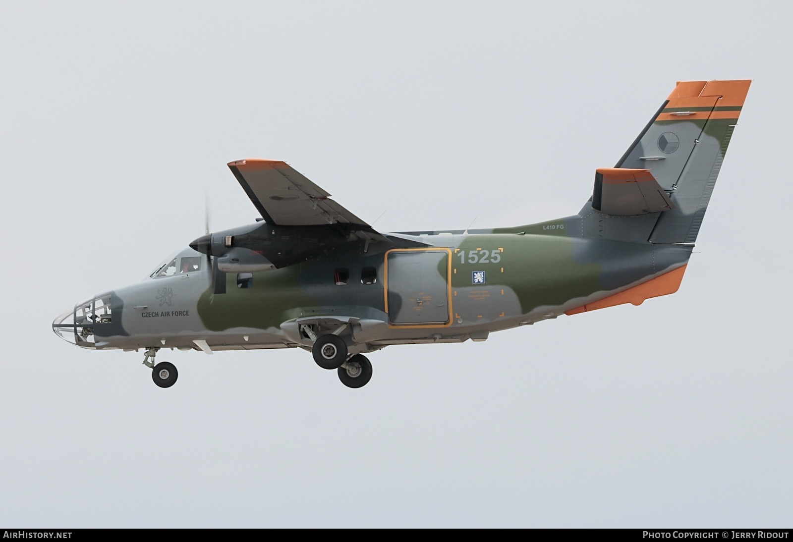 Aircraft Photo of 1525 | Let L-410FG Turbolet | Czechia - Air Force | AirHistory.net #826486