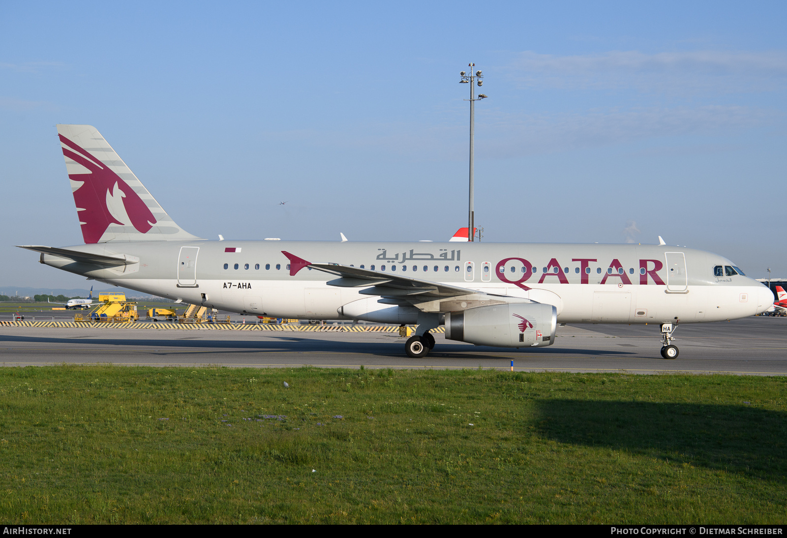 Aircraft Photo of A7-AHA | Airbus A320-232 | Qatar Airways | AirHistory.net #826504