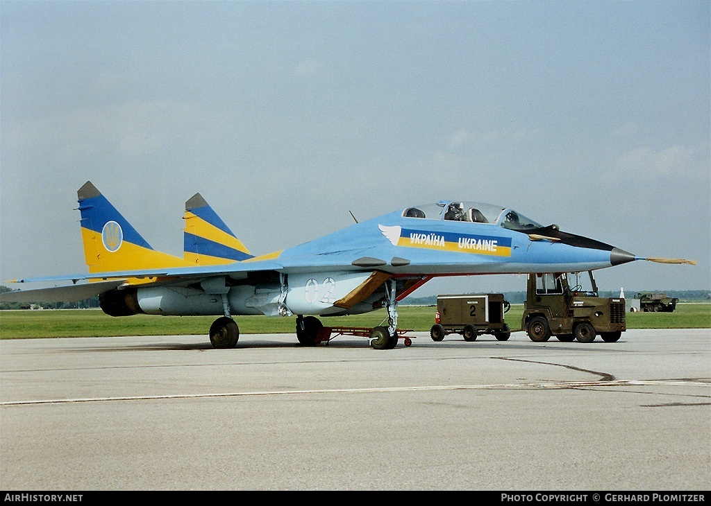 Aircraft Photo of 02 white | Mikoyan-Gurevich MiG-29UB (9-51) | Ukraine - Air Force | AirHistory.net #826520