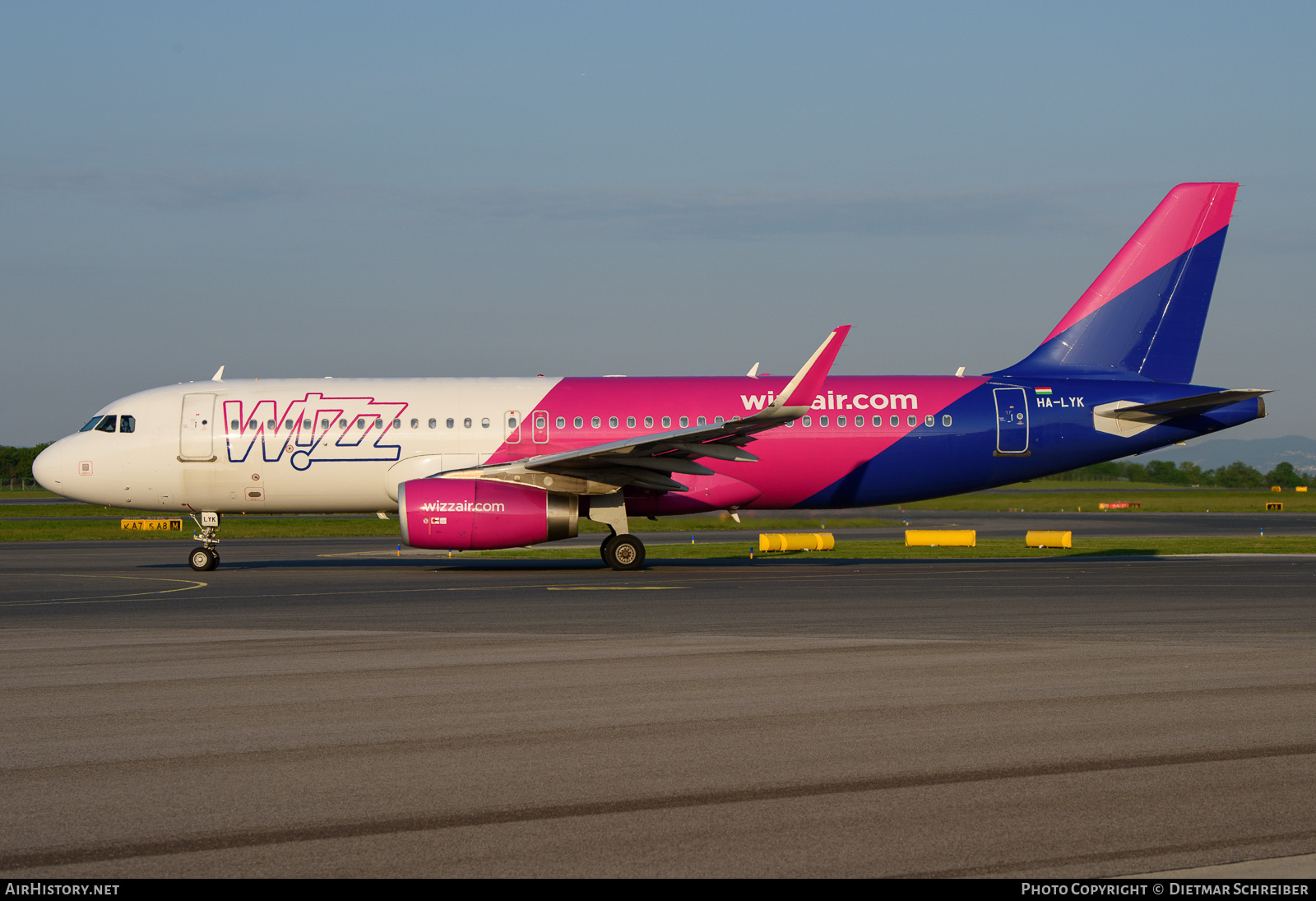 Aircraft Photo of HA-LYK | Airbus A320-232 | Wizz Air | AirHistory.net #826559