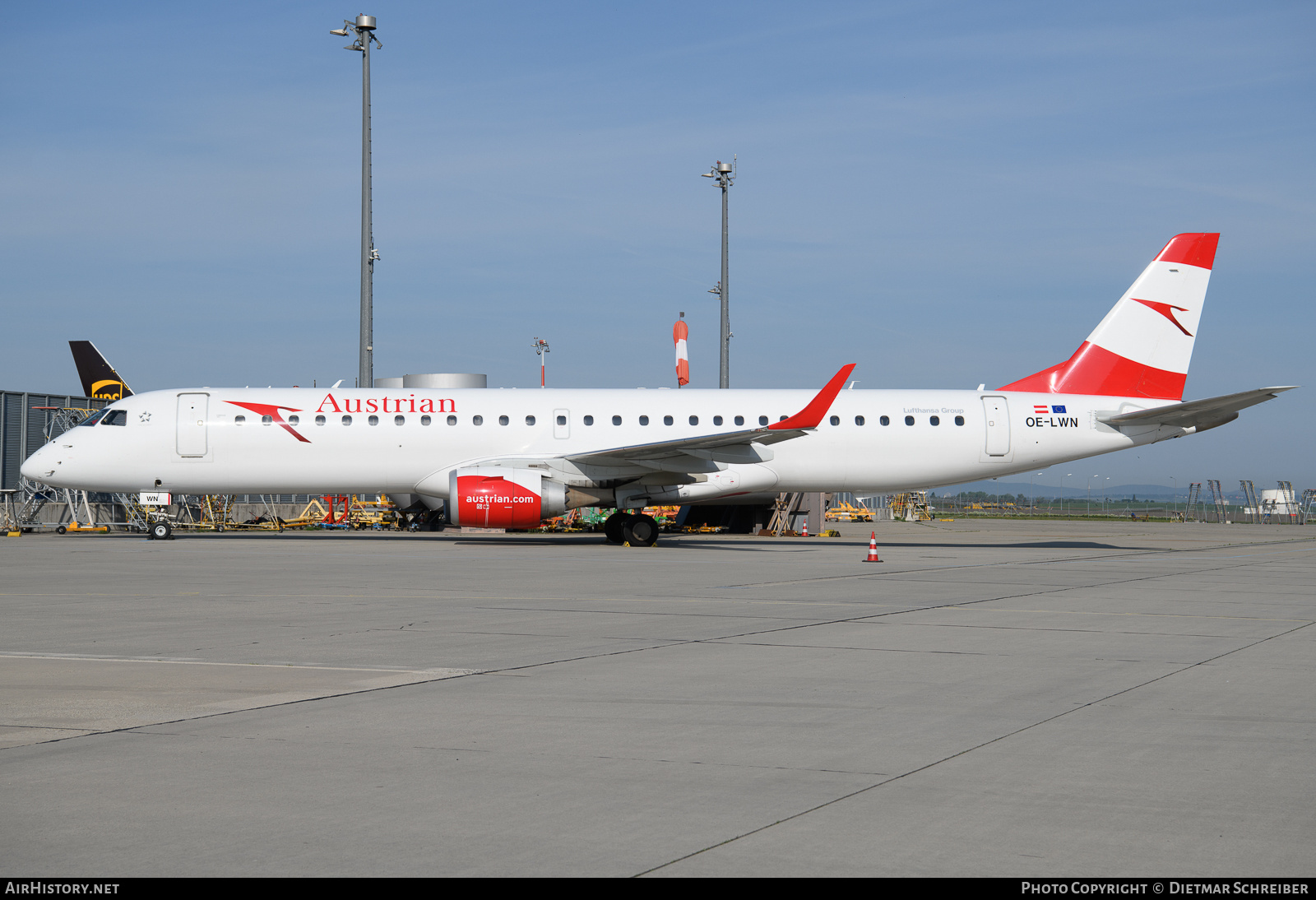Aircraft Photo of OE-LWN | Embraer 195LR (ERJ-190-200LR) | Austrian Airlines | AirHistory.net #826665