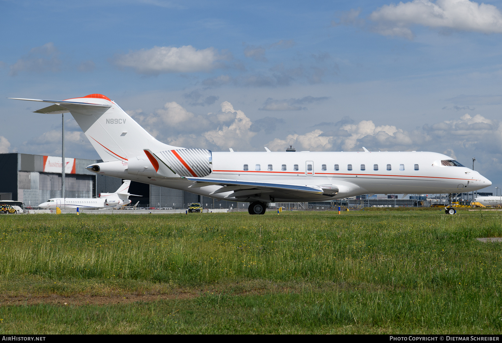 Aircraft Photo of N89CV | Bombardier Global 5500 (BD-700-1A11) | AirHistory.net #826749