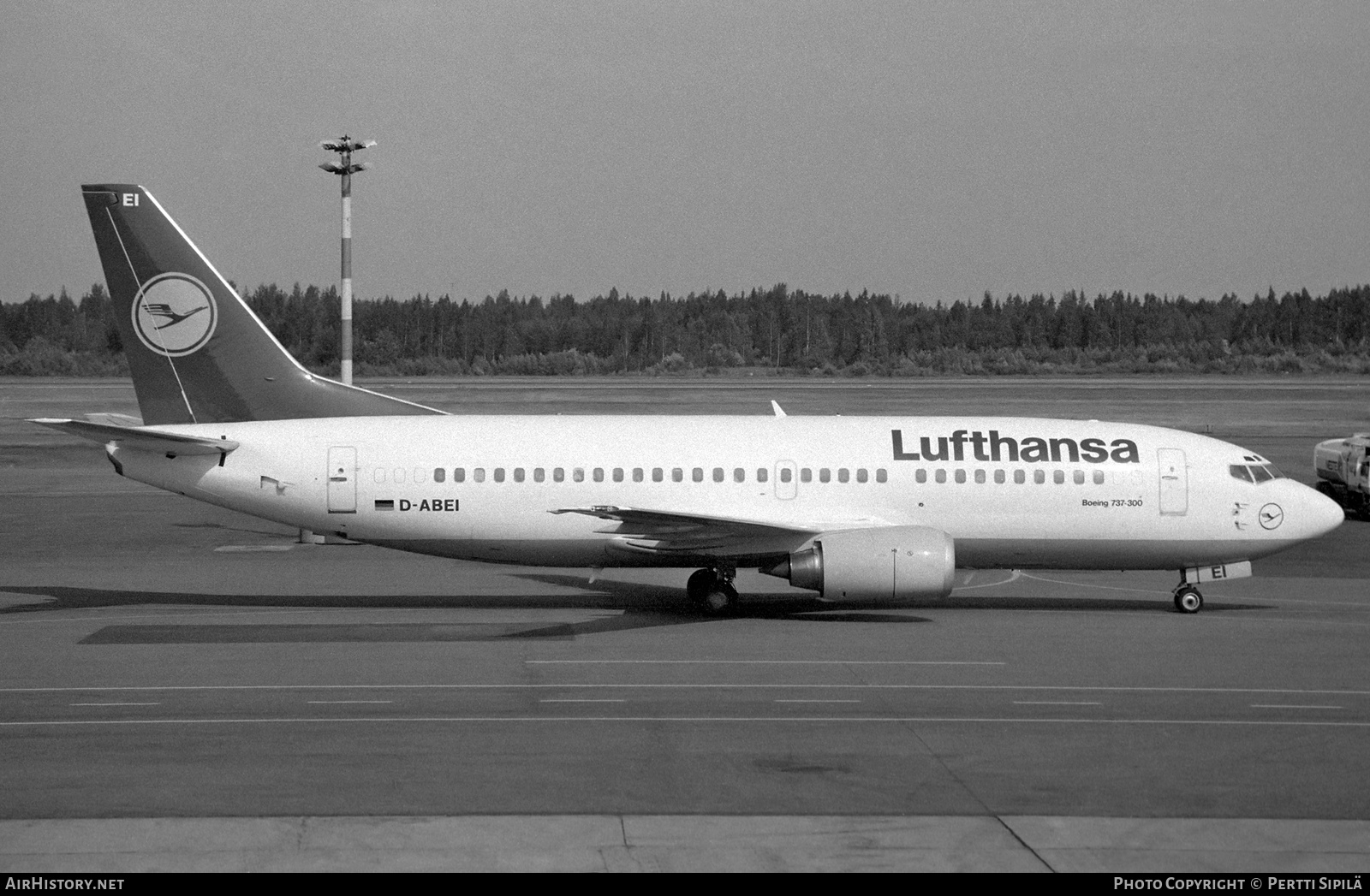 Aircraft Photo of D-ABEI | Boeing 737-330 | Lufthansa | AirHistory.net #826755