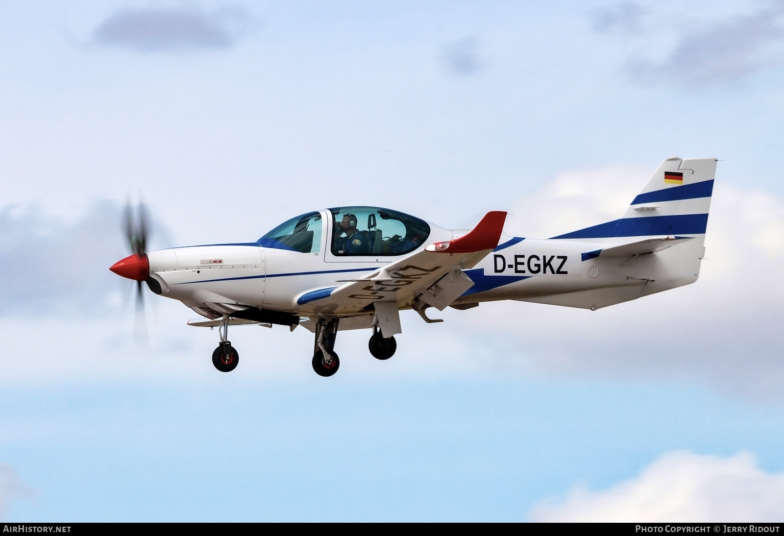 Aircraft Photo of D-EGKZ | Grob G-120TP | AirHistory.net #826770