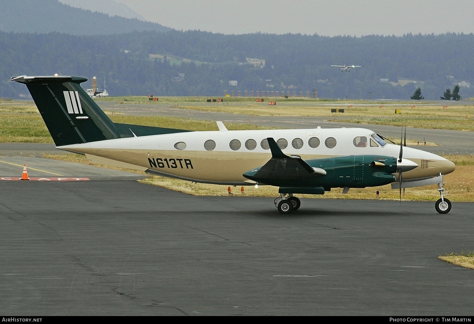 Aircraft Photo of N613TR | Raytheon 350 King Air (B300) | AirHistory.net #826810