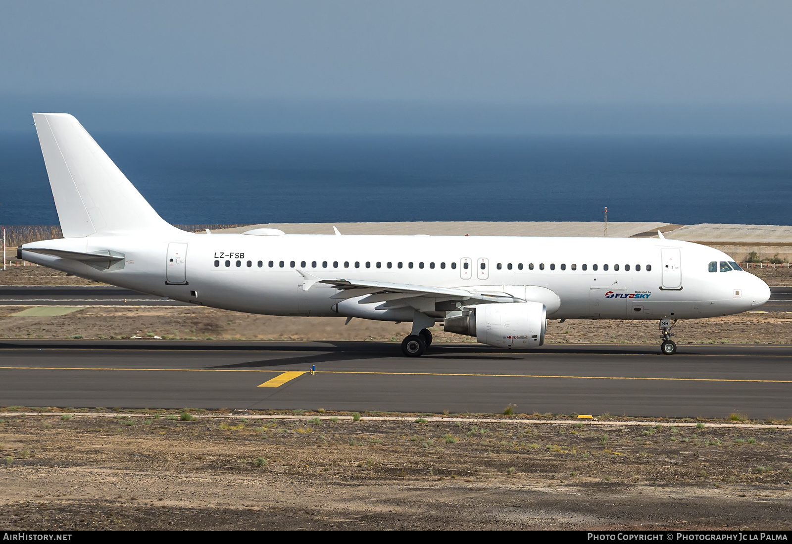 Aircraft Photo of LZ-FSB | Airbus A320-214 | Fly2Sky | AirHistory.net #826842