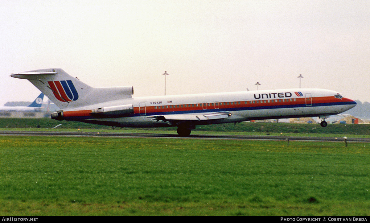 Aircraft Photo of N7624U | Boeing 727-222 | United Airlines | AirHistory.net #826921